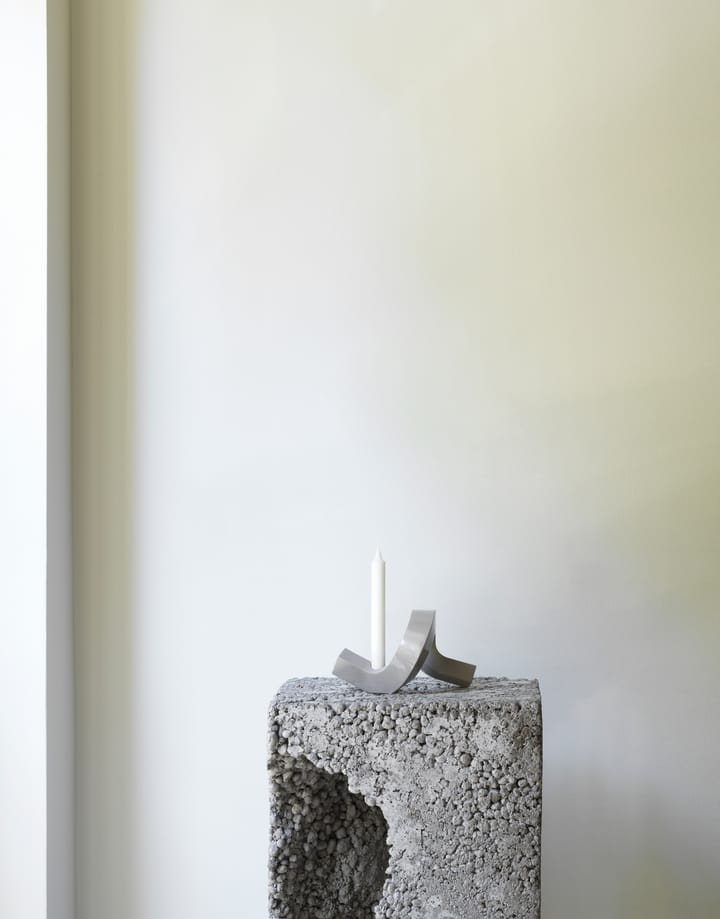 Crooked kynttilänjalka 1, Warm grey Normann Copenhagen