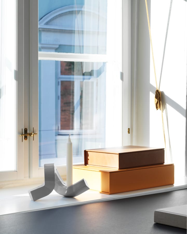 Crooked kynttilänjalka 1, Warm grey Normann Copenhagen