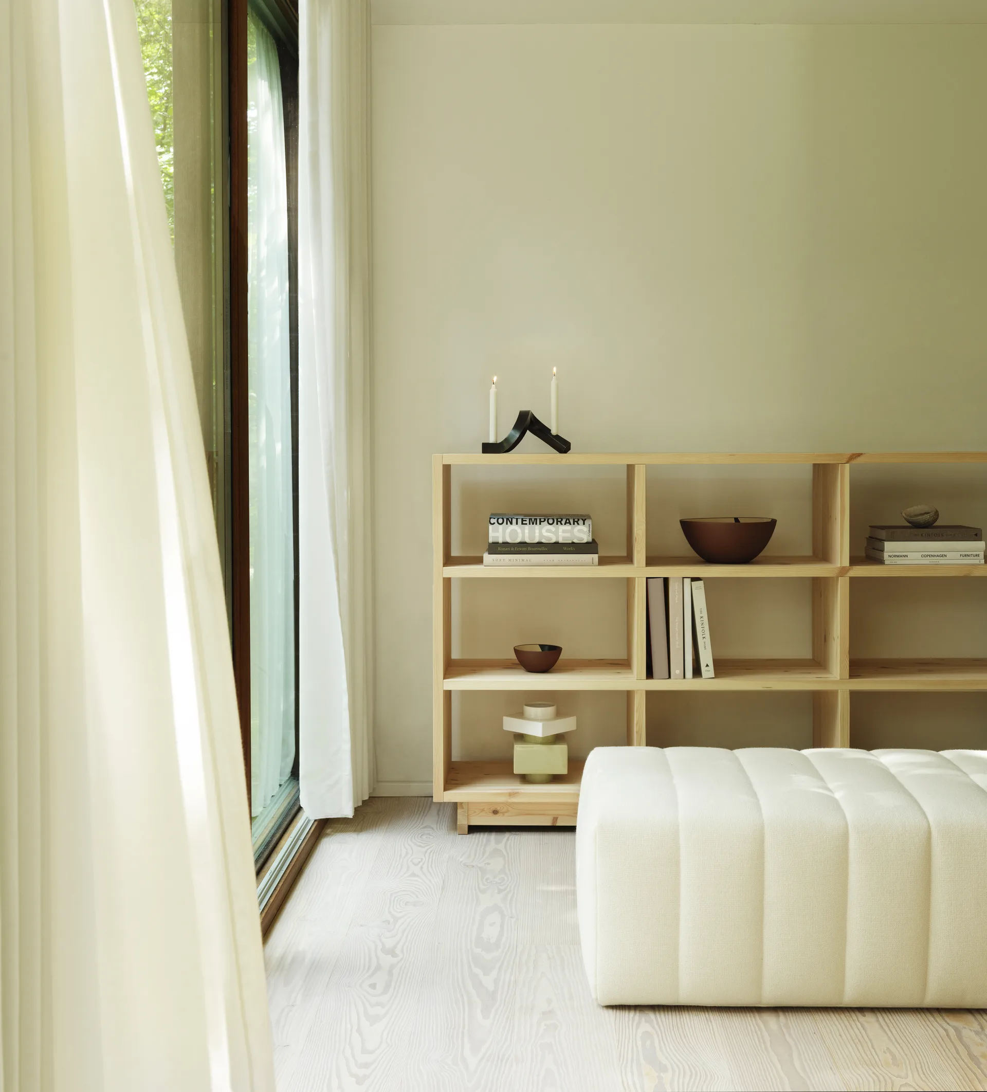 Crooked kynttilänjalka 2, Bronze Normann Copenhagen