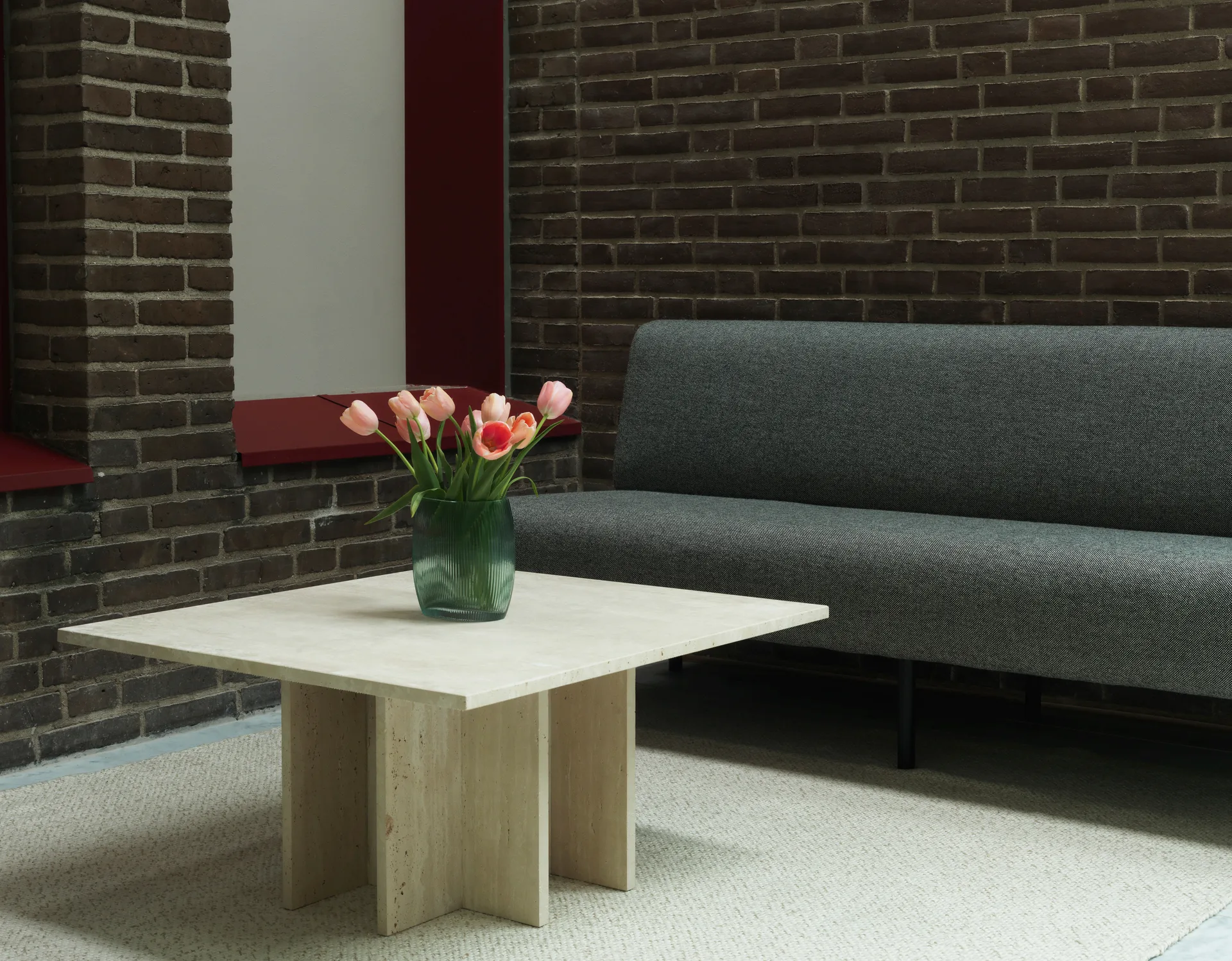 Edge sohvapöytä large, Travertine Normann Copenhagen