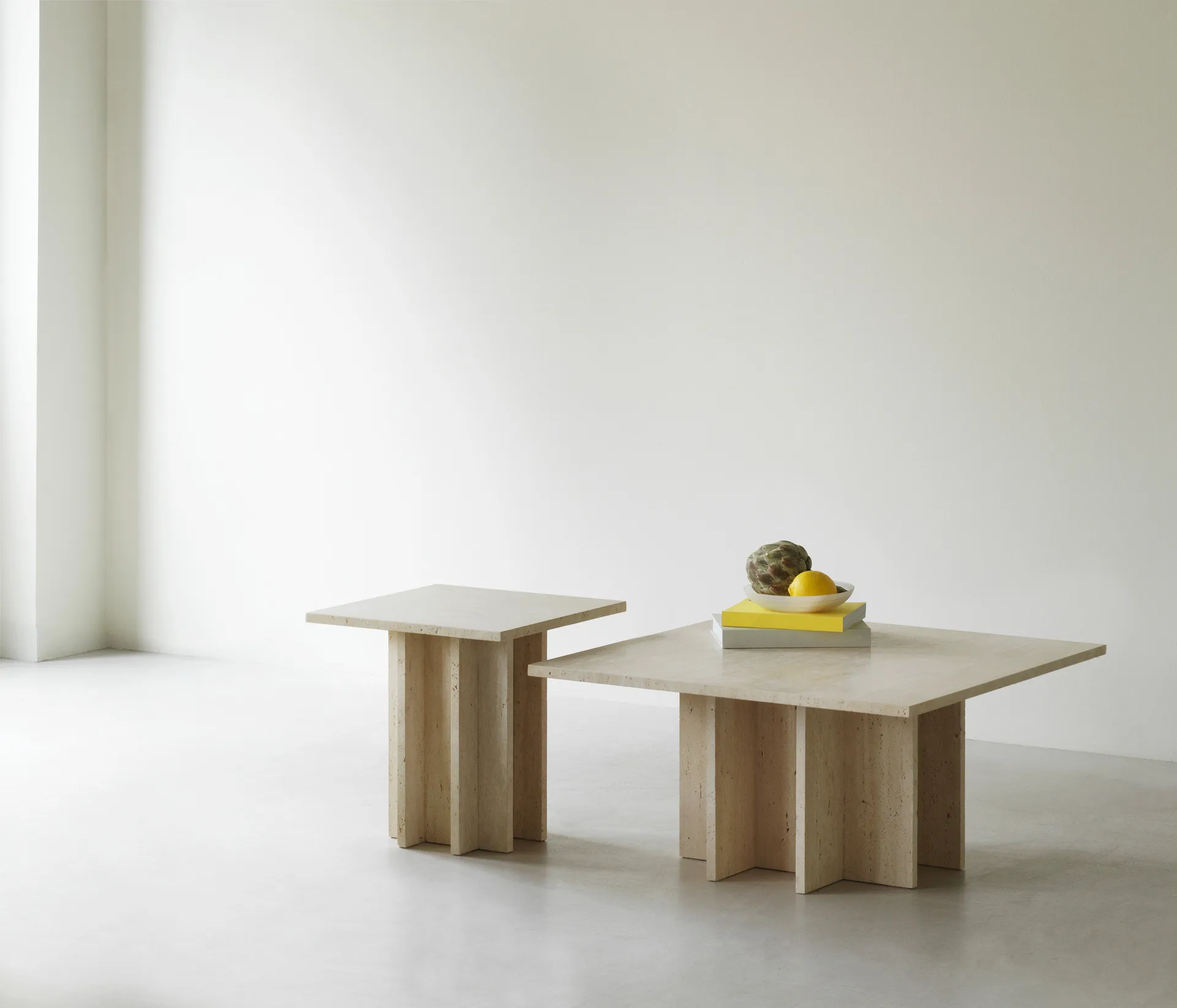 Edge sohvapöytä small, Travertine Normann Copenhagen