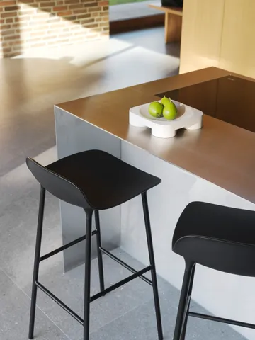 Form Chair baarituoli metallijalat, musta, 2-pakkaus - Normann Copenhagen