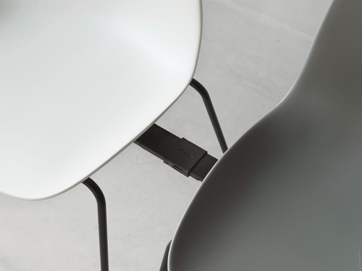 Form Chair pinottava tuoli mustat jalat 2 kpl, Valkoinen - undefined - Normann Copenhagen