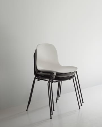 Form Chair pinottava tuoli mustat jalat 2 kpl, Valkoinen - undefined - Normann Copenhagen