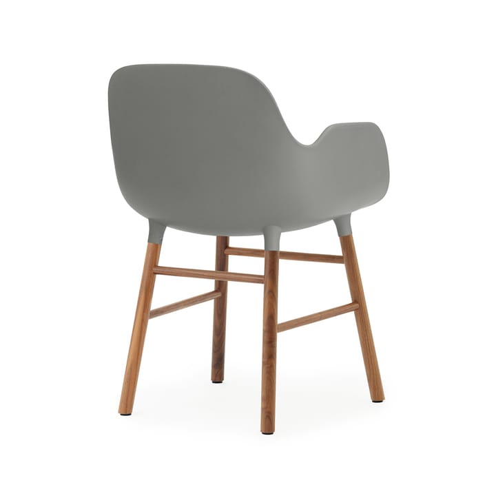 Form käsinojallinen tuoli - Grey, jalat saksanpähkinää - Normann Copenhagen