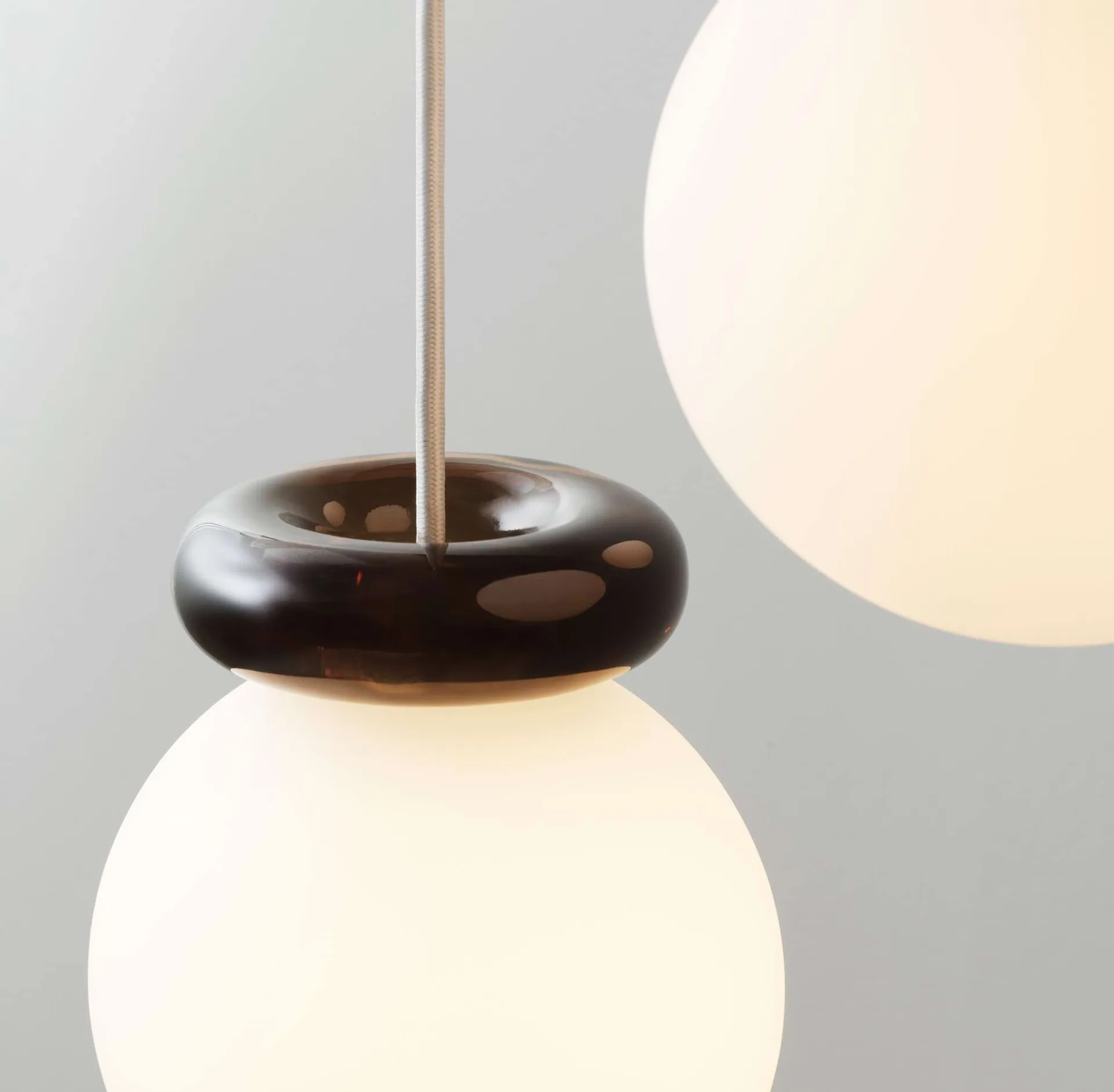 Hinx riippuvalaisin, Tummanruskea, Ø15x18 cm Normann Copenhagen