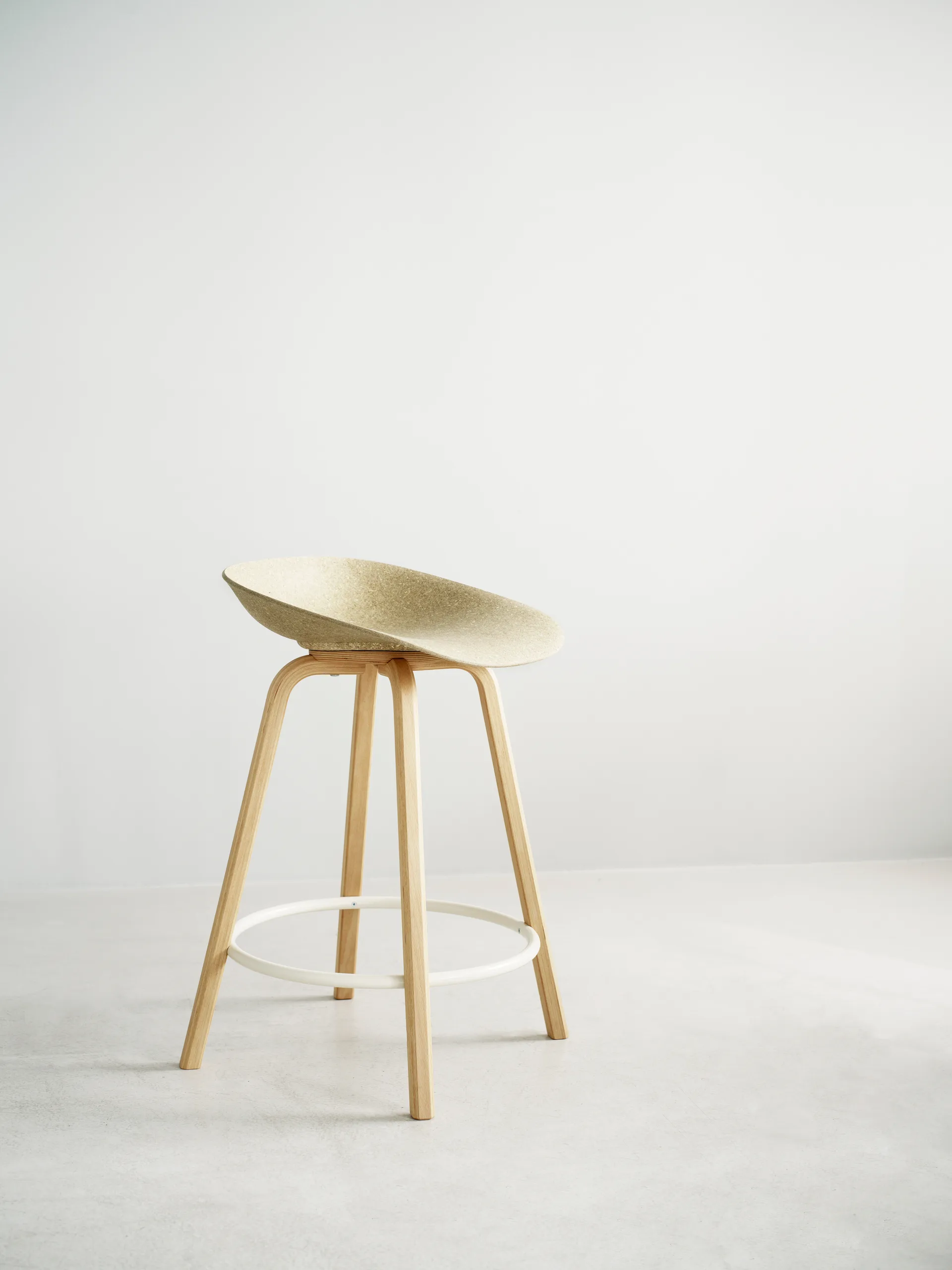 Mat Barstool baarijakkara 65 cm, Hemp-beech-cream steel Normann Copenhagen