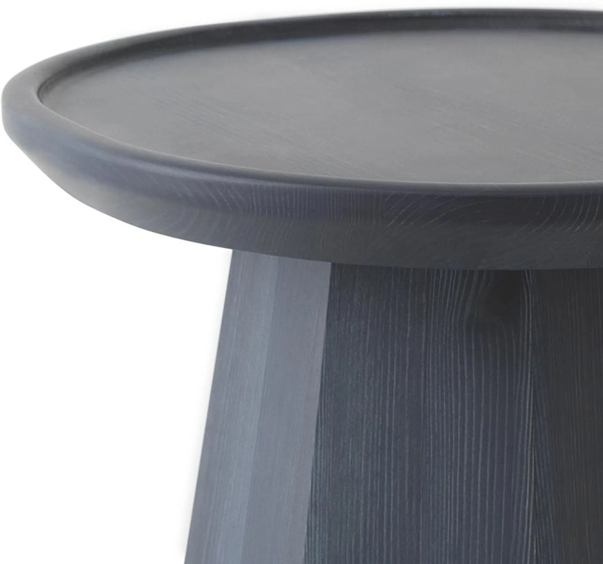 Pine table large sivupöytä Ø 65 cm K:44,5 cm, Dark Blue Normann Copenhagen