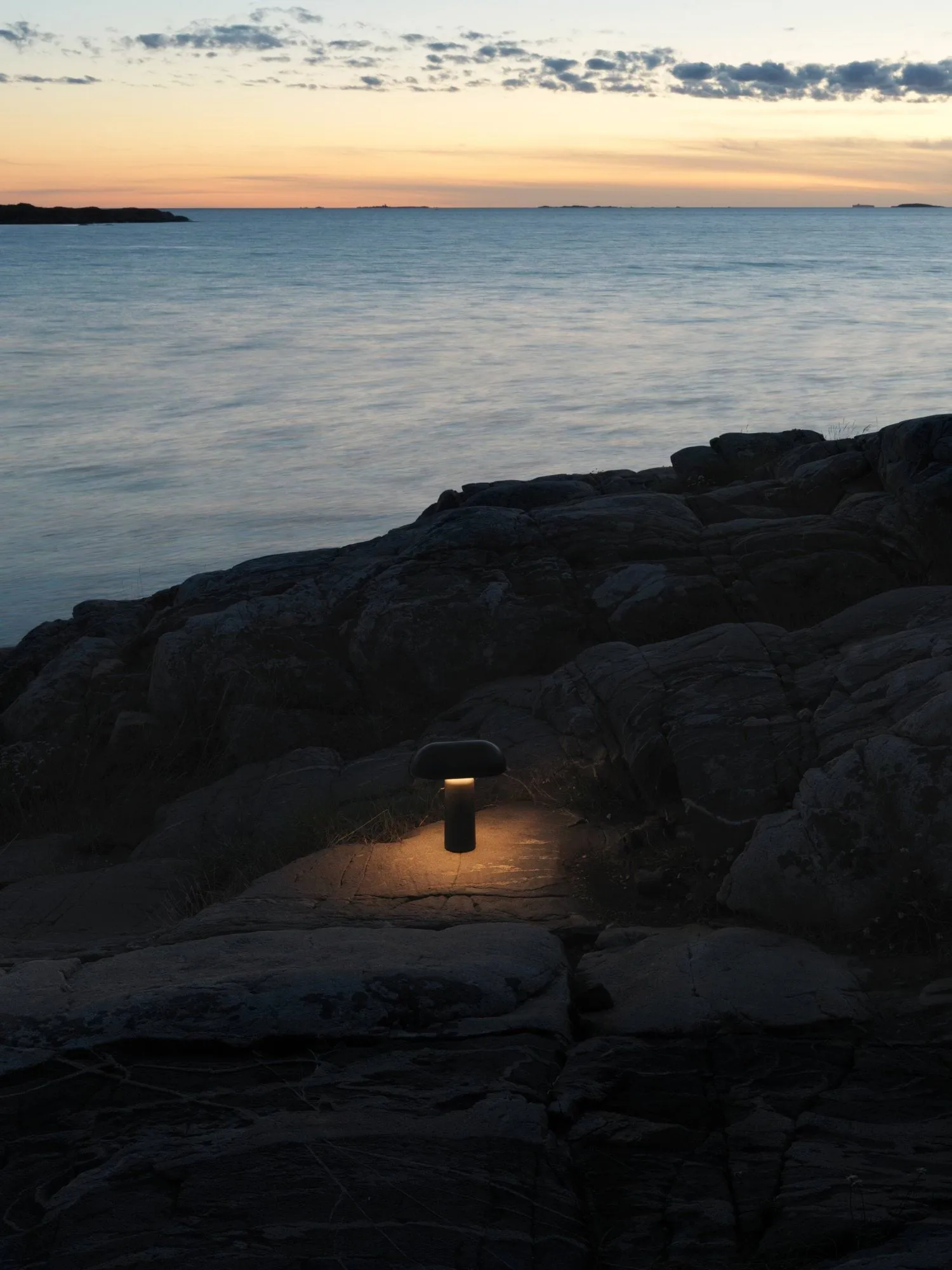 Porta pöytävalaisin, Musta Normann Copenhagen