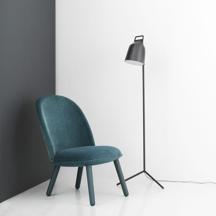 Stage lattiavalaisin, White, jauhemaalattu teräs Normann Copenhagen