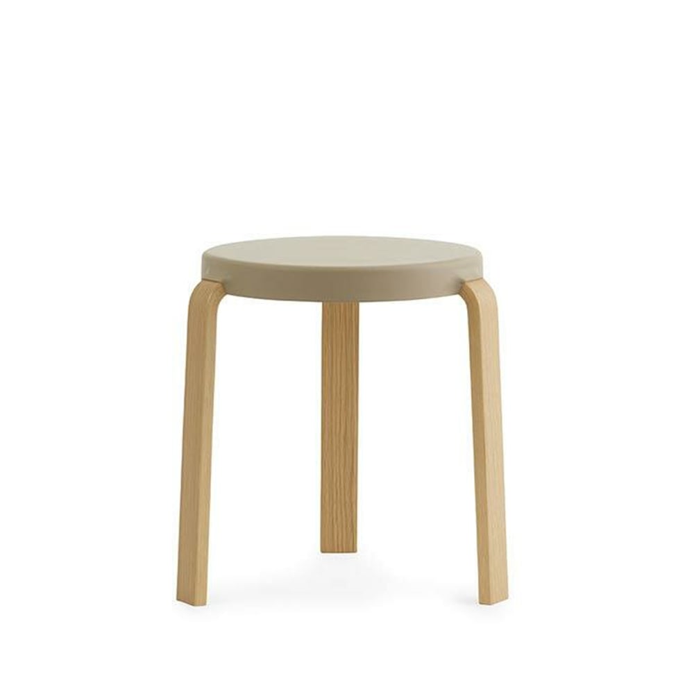 Normann Copenhagen Tap rahi Hiekka, tammijalat | Skandinaavinen Sisustus | Jakkarat | Beige