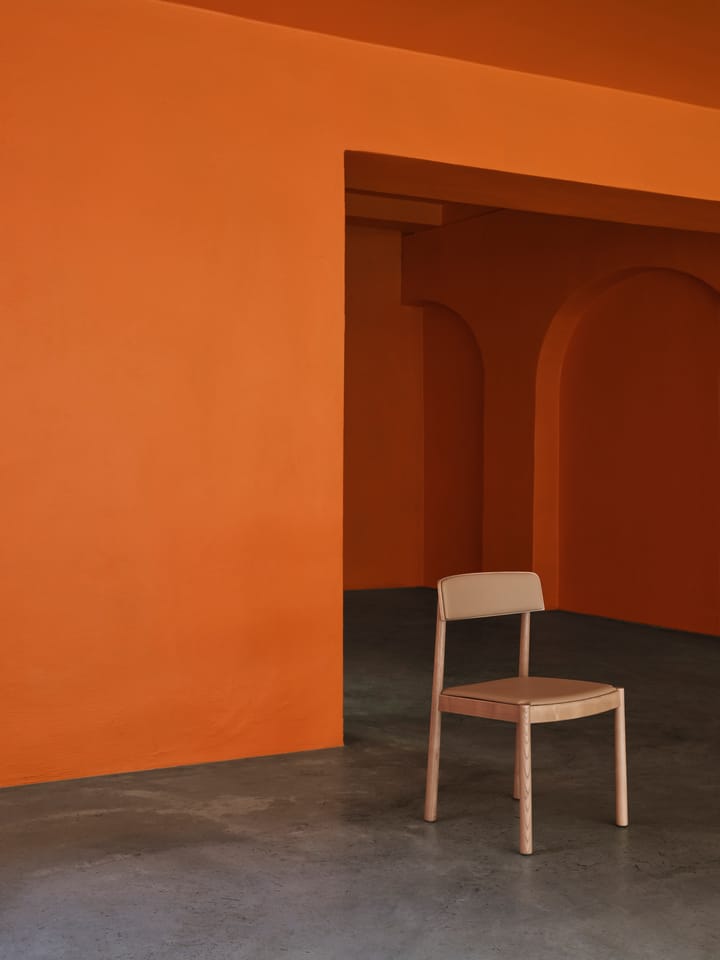 Timb tuoli tyynyllä - Tan/ Ultra Leather - Kameli - Normann Copenhagen