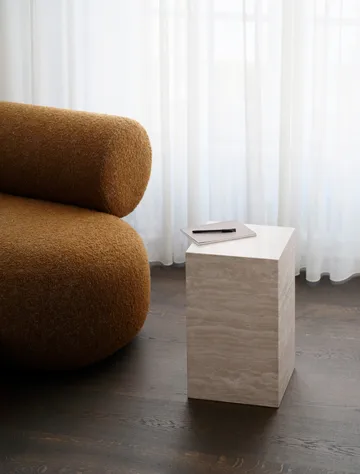 Cubism sivupöytä - Travertiini, 30×30×50 cm - NORR11