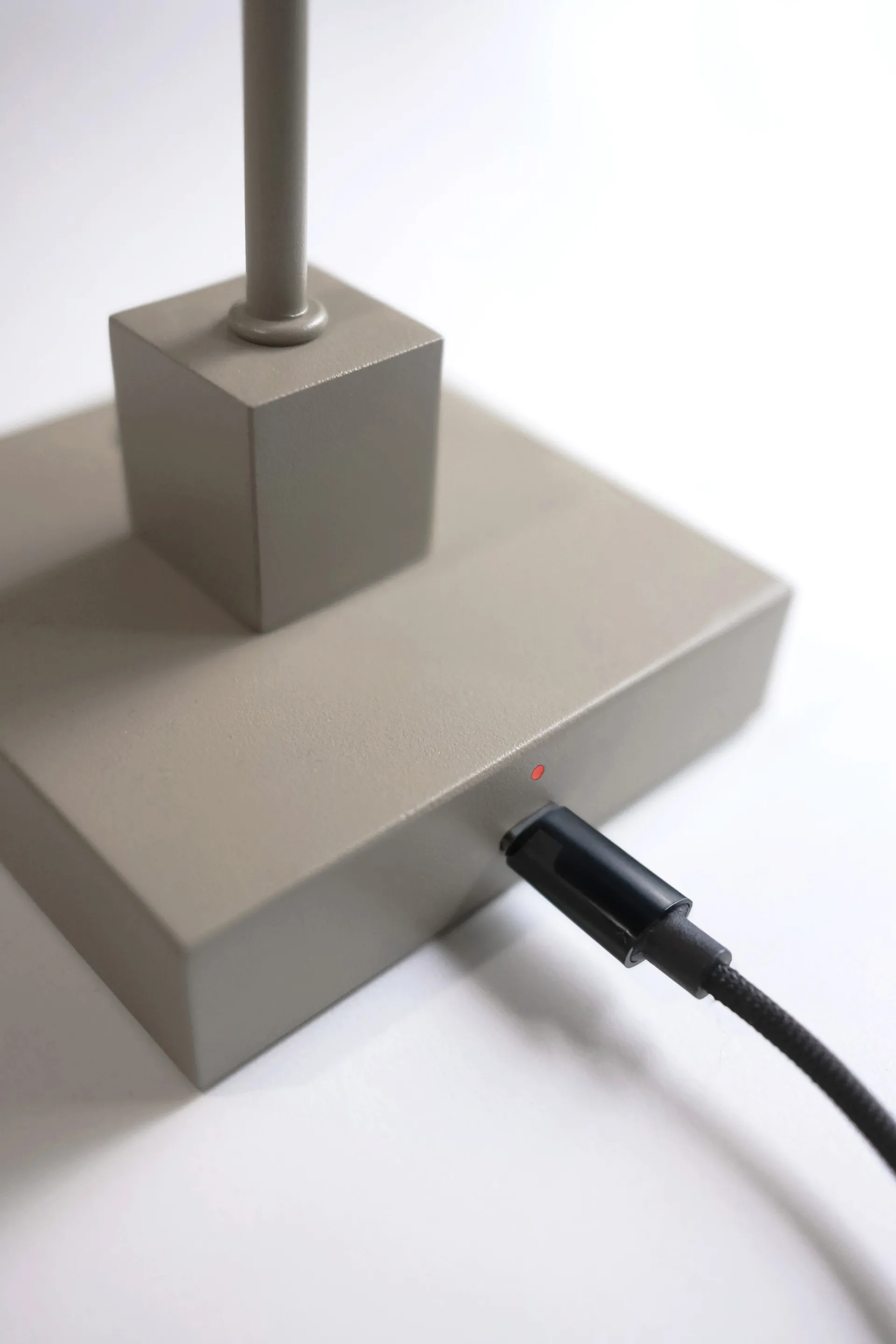 Snowball kannettava lamppu 33 cm, Harmaa beige Northern