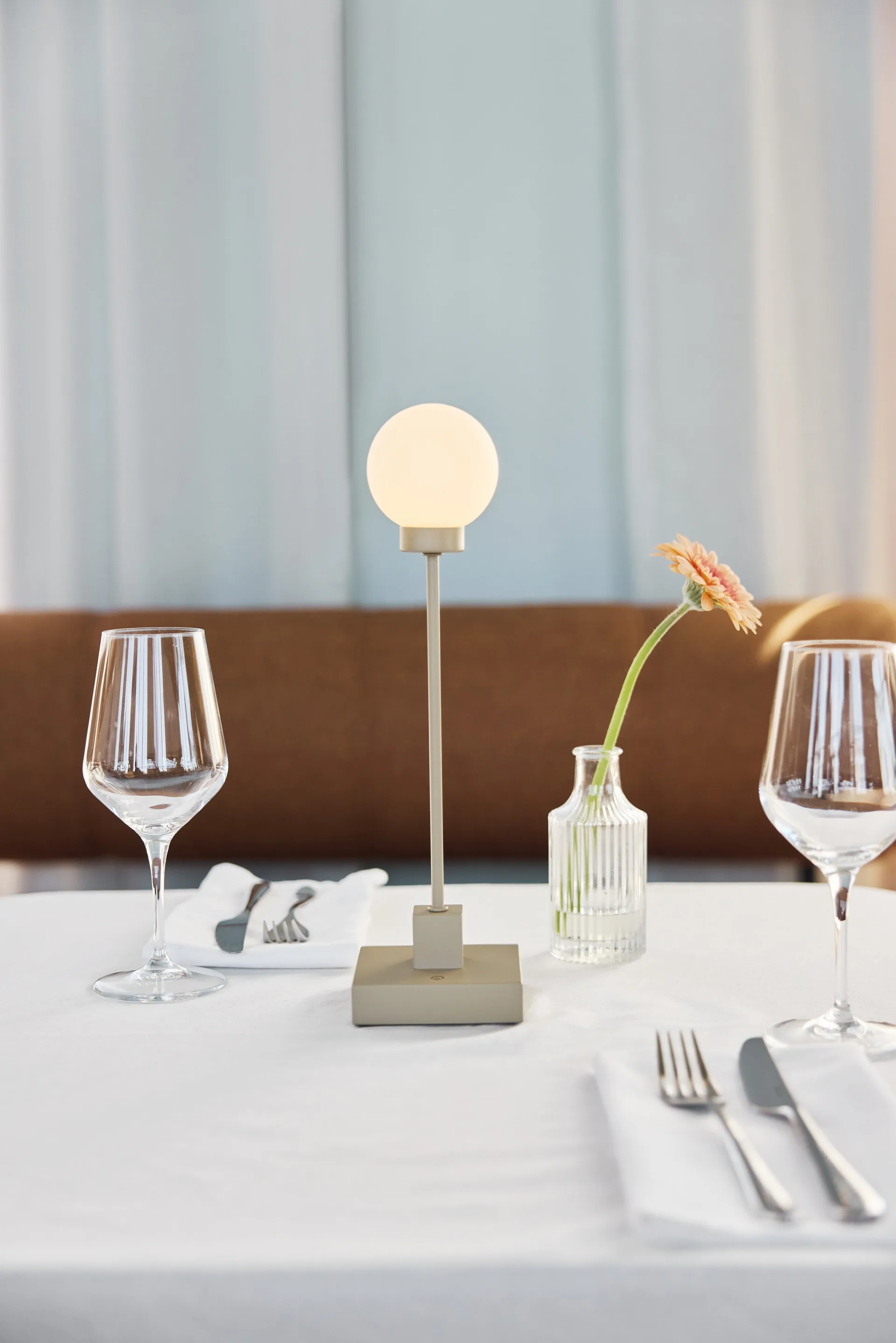 Snowball kannettava lamppu 33 cm, Harmaa beige Northern