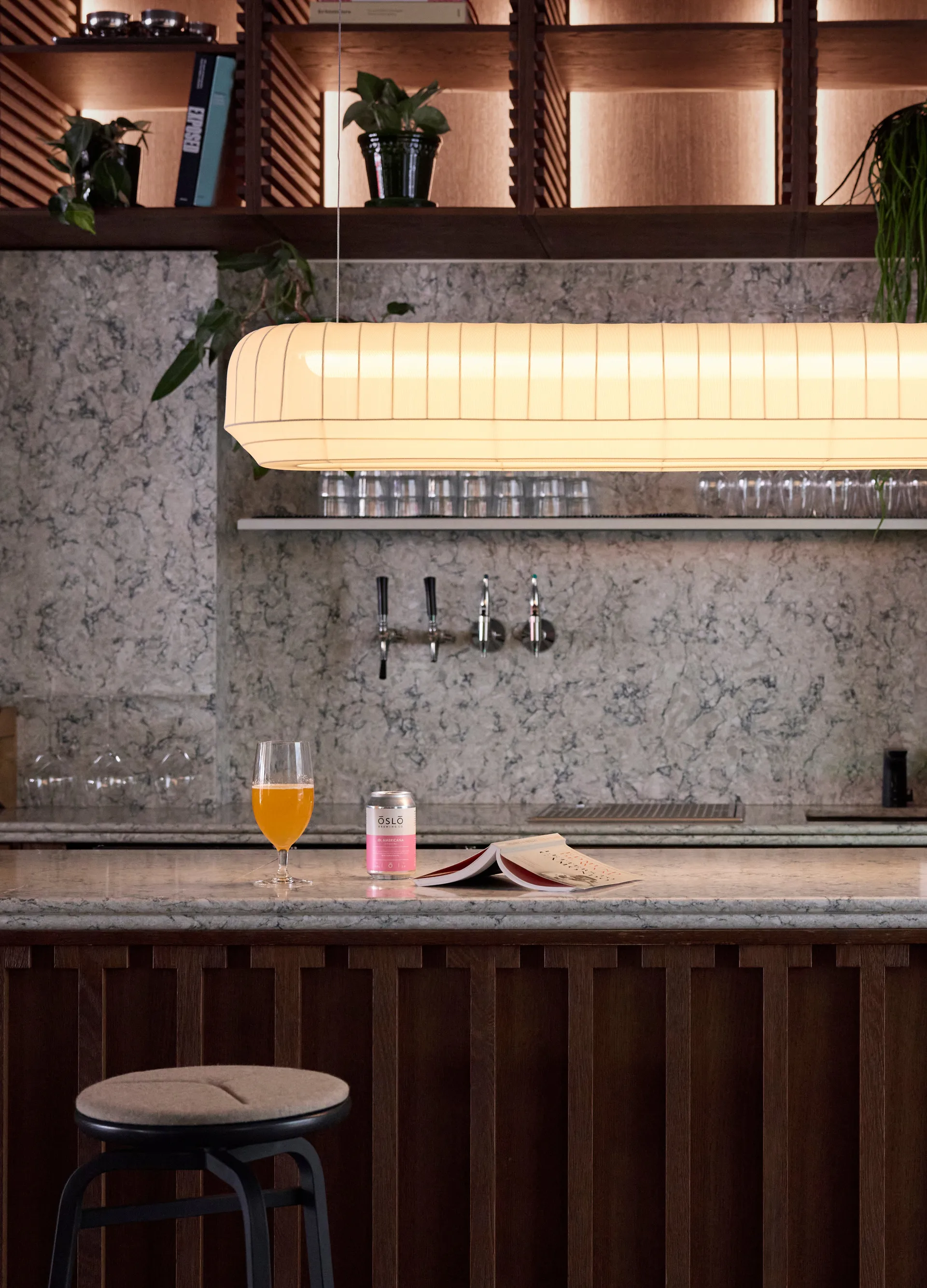 Tradition riippuvalaisin linear 120 cm, Valkoinen Northern