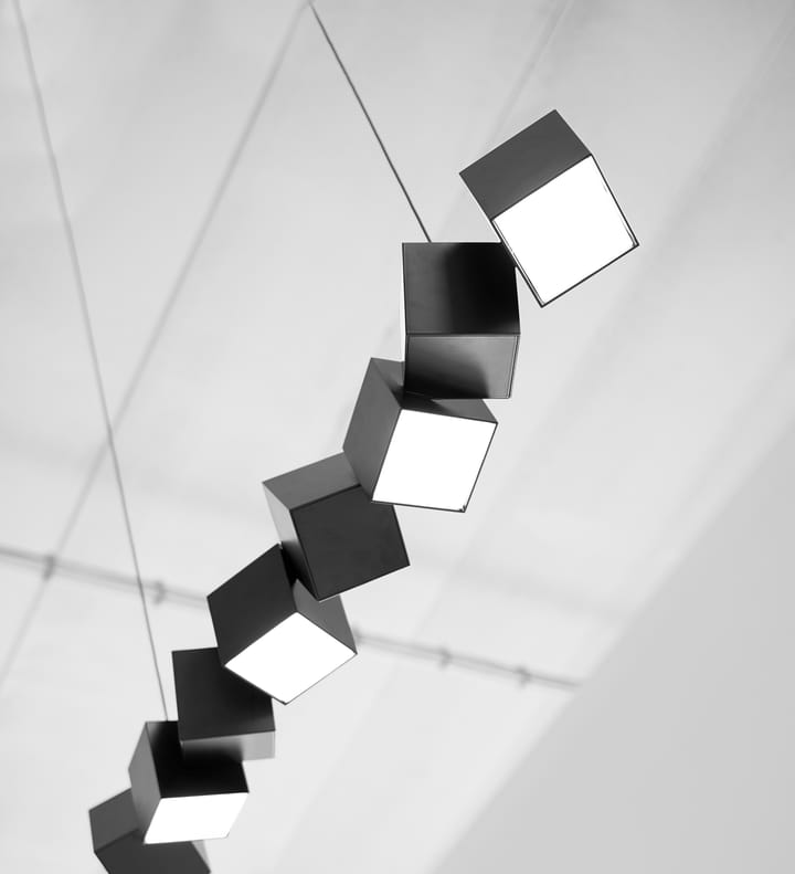 Blockchain system 11 valasin, Musta Oblure