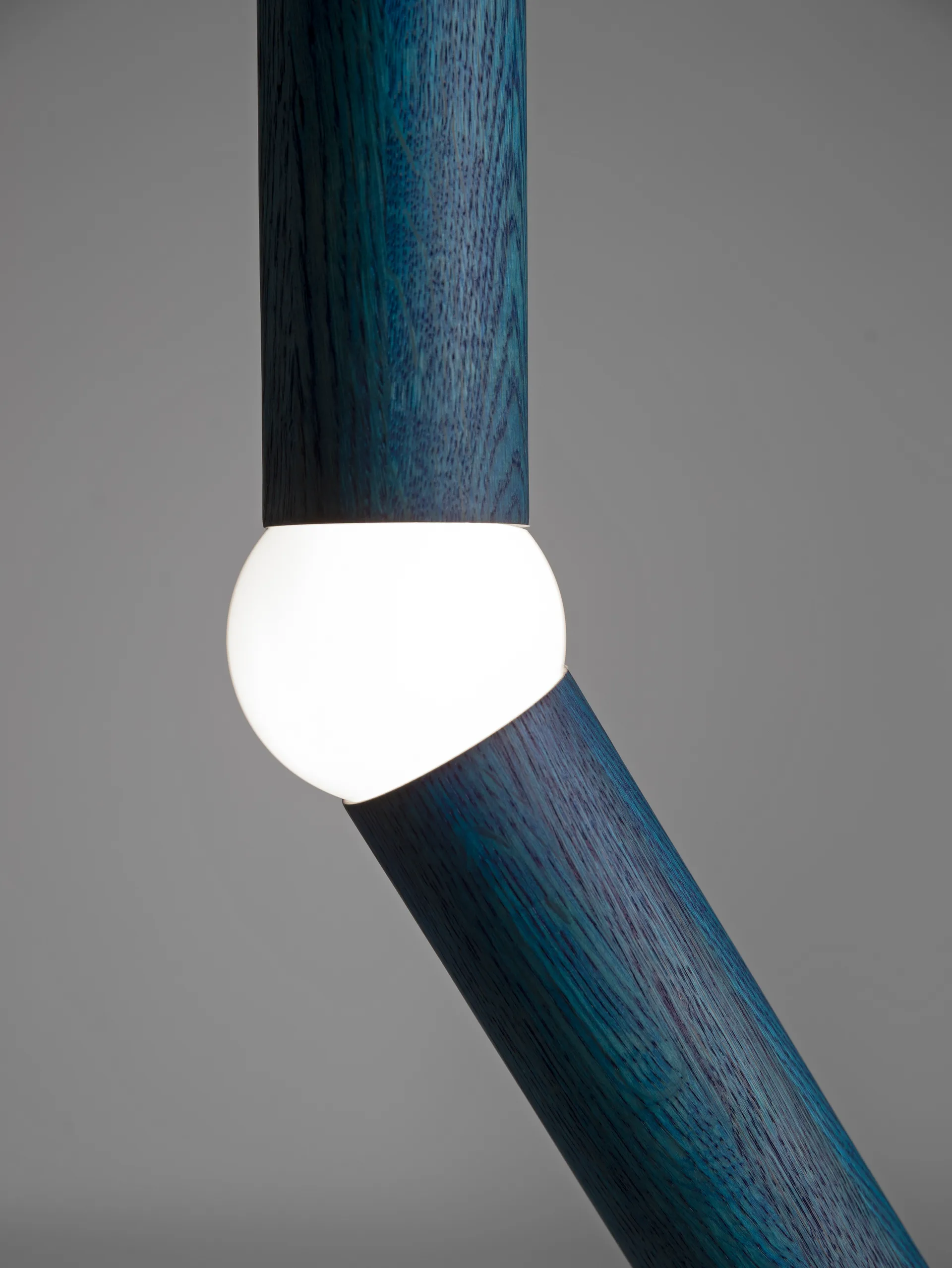 Lightbone lattiavalaisin 124,3 cm, Blue oak Oblure