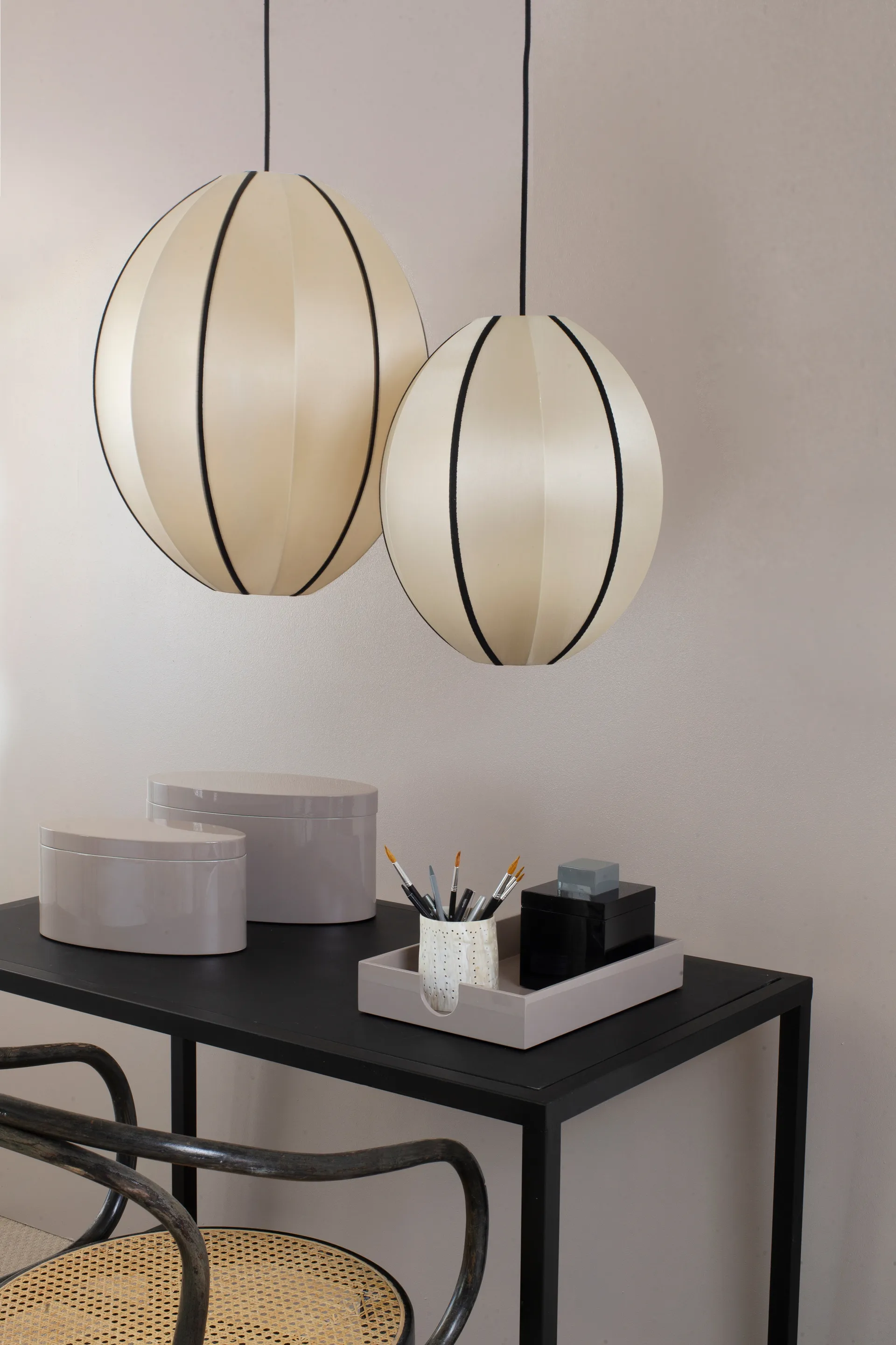 Indochina Classic Oval S lampunvarjostin, Kit-black Oi Soi Oi