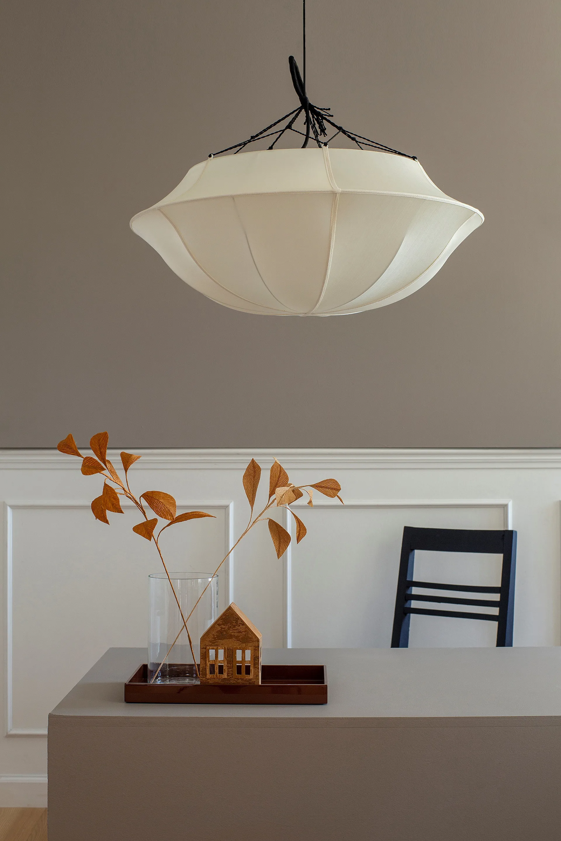 Indochina Classic Umbrella kattovalaisin, Offwhite Oi Soi Oi