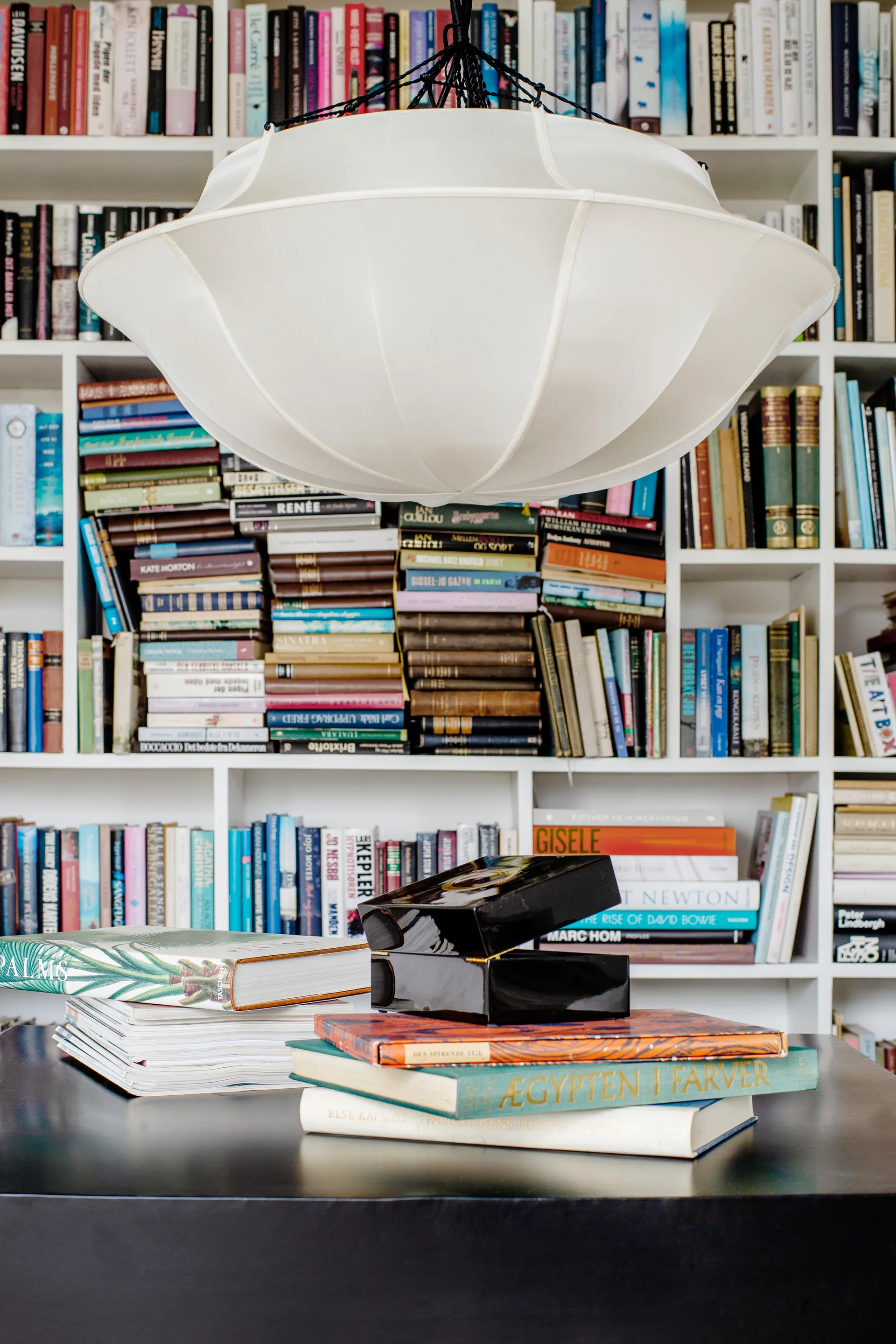 Indochina Classic Umbrella kattovalaisin, Offwhite Oi Soi Oi