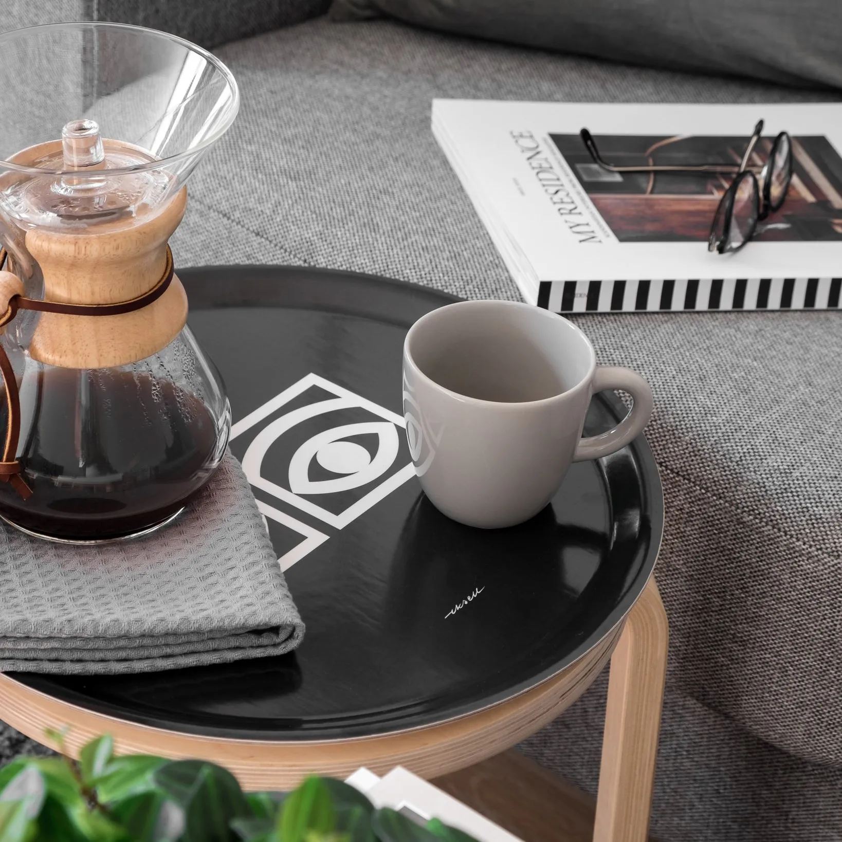 Ögon tarjotin Ø 38 cm, Musta Olle Eksell