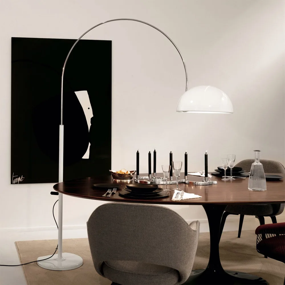 Coupé 3320 -lattiavalaisin, White, kromirunko Oluce