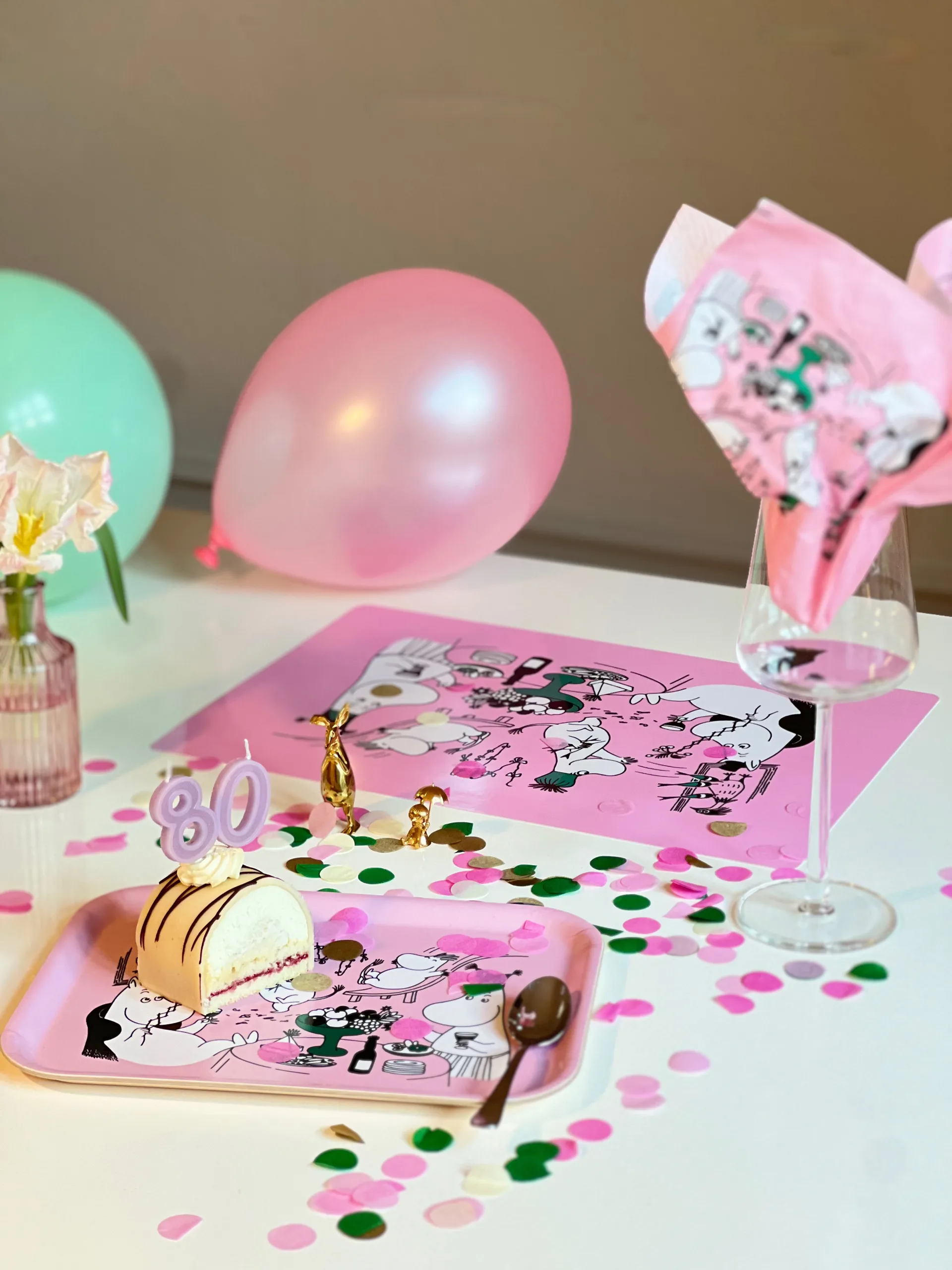 Muumi 80 tarjotin 20x27 cm, Vaaleanpunainen Opto Design