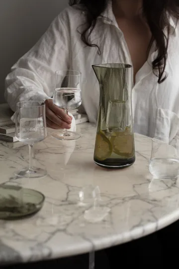 Informal kulhollinen karahvi 1 L - Oliivi - Orrefors