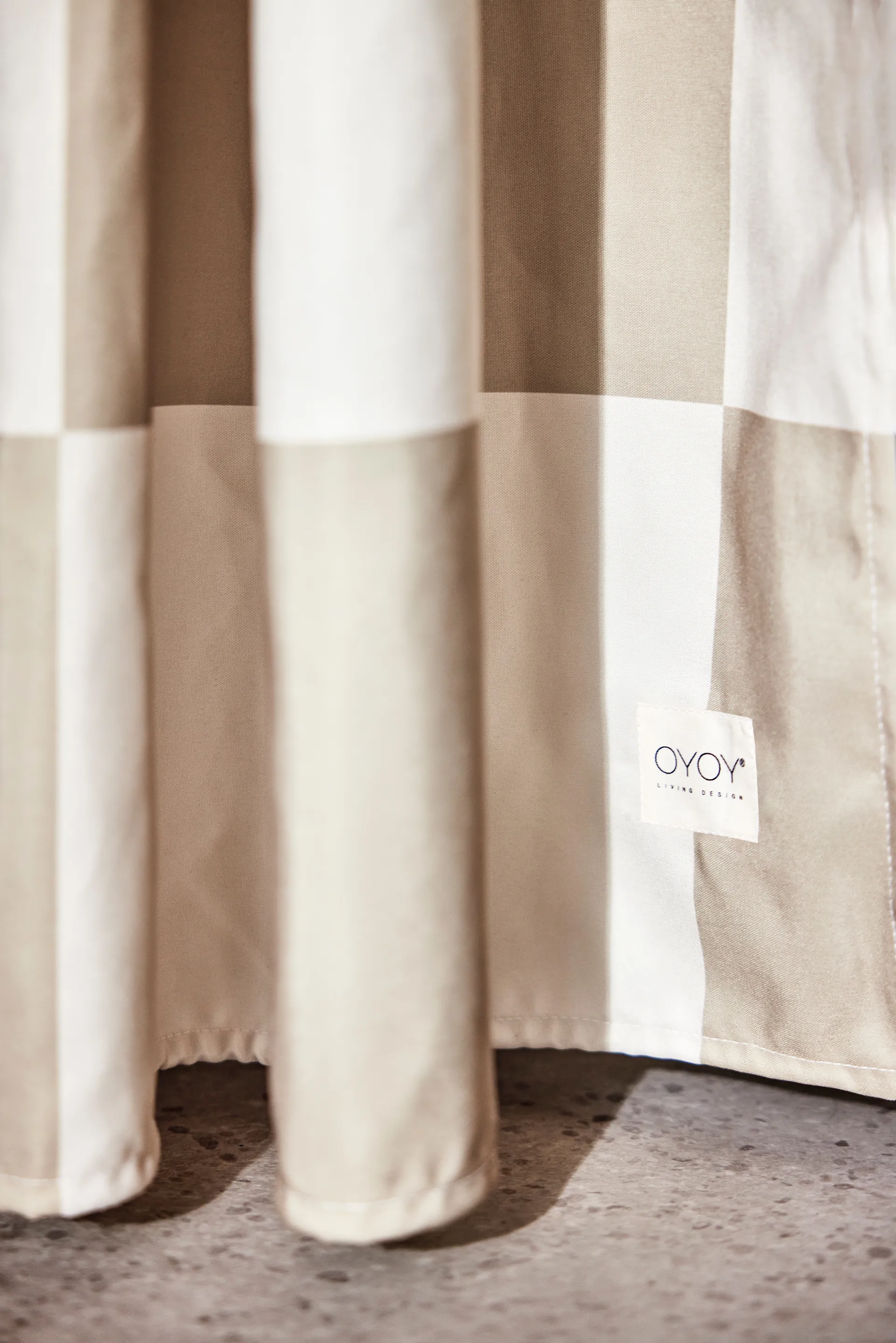 Chess suihkuverho 180x180 cm, Clay-offwhite OYOY