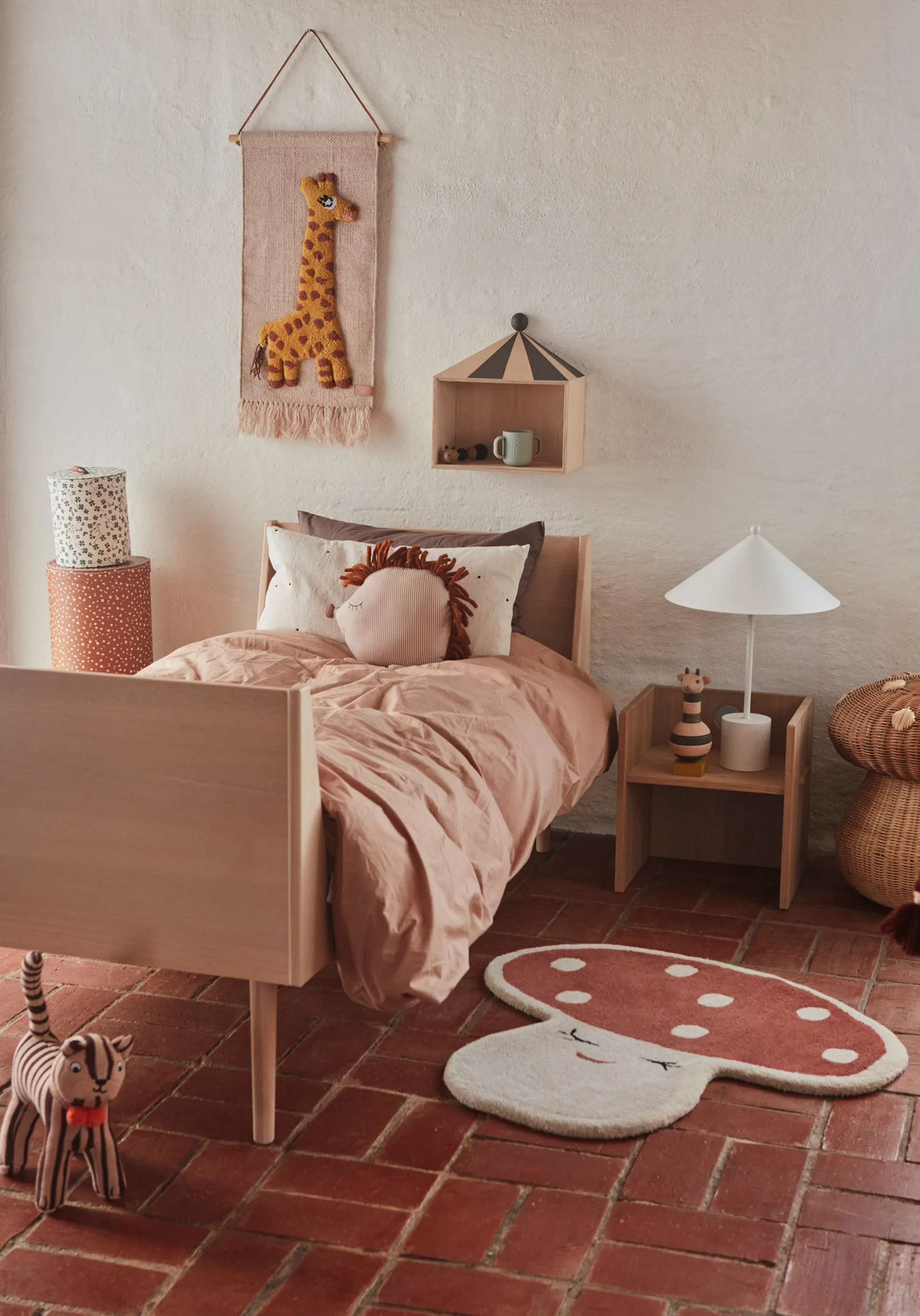 Malle mushroom matto 75x77 cm, Red OYOY