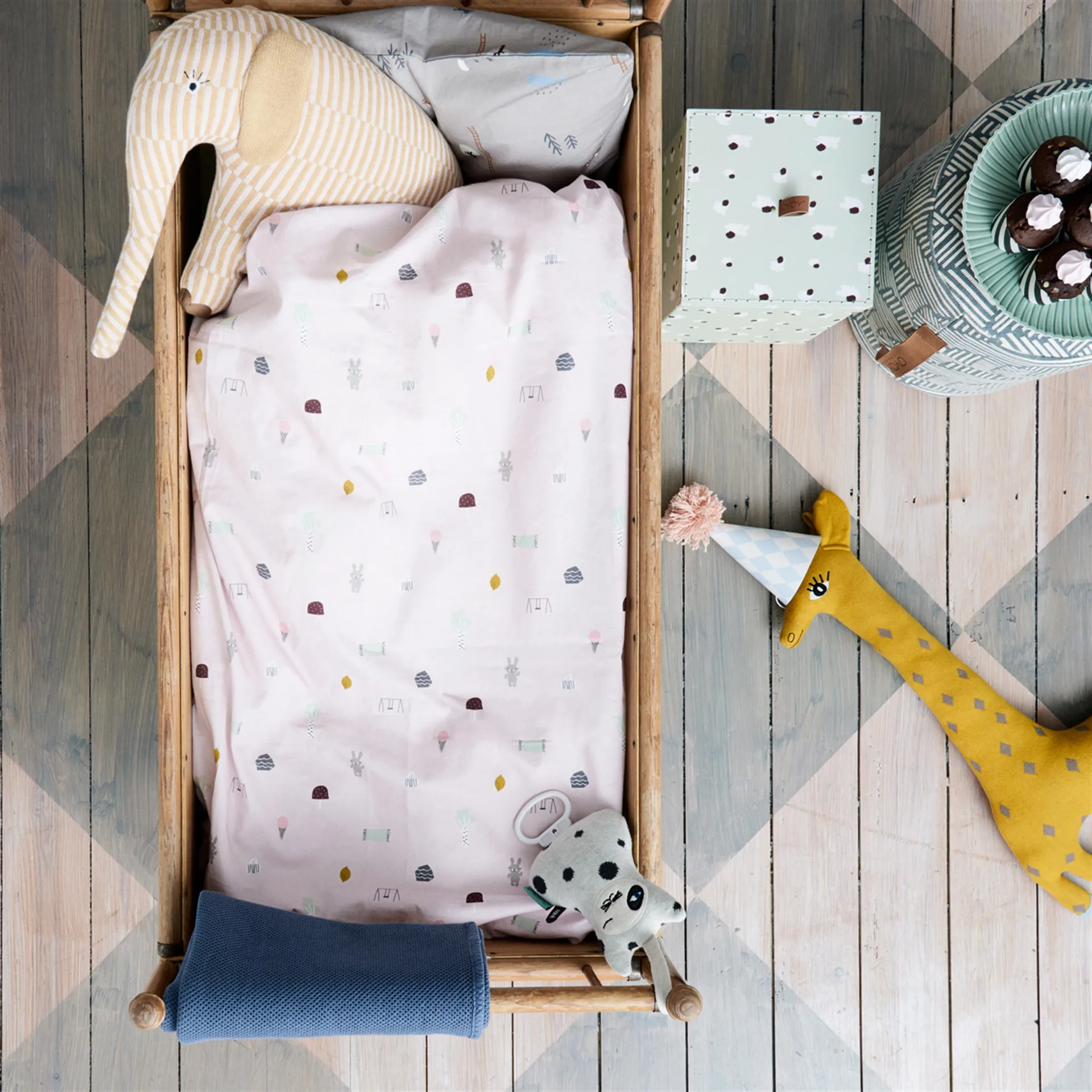 Noah the giraff pehmolelu, keltainen OYOY