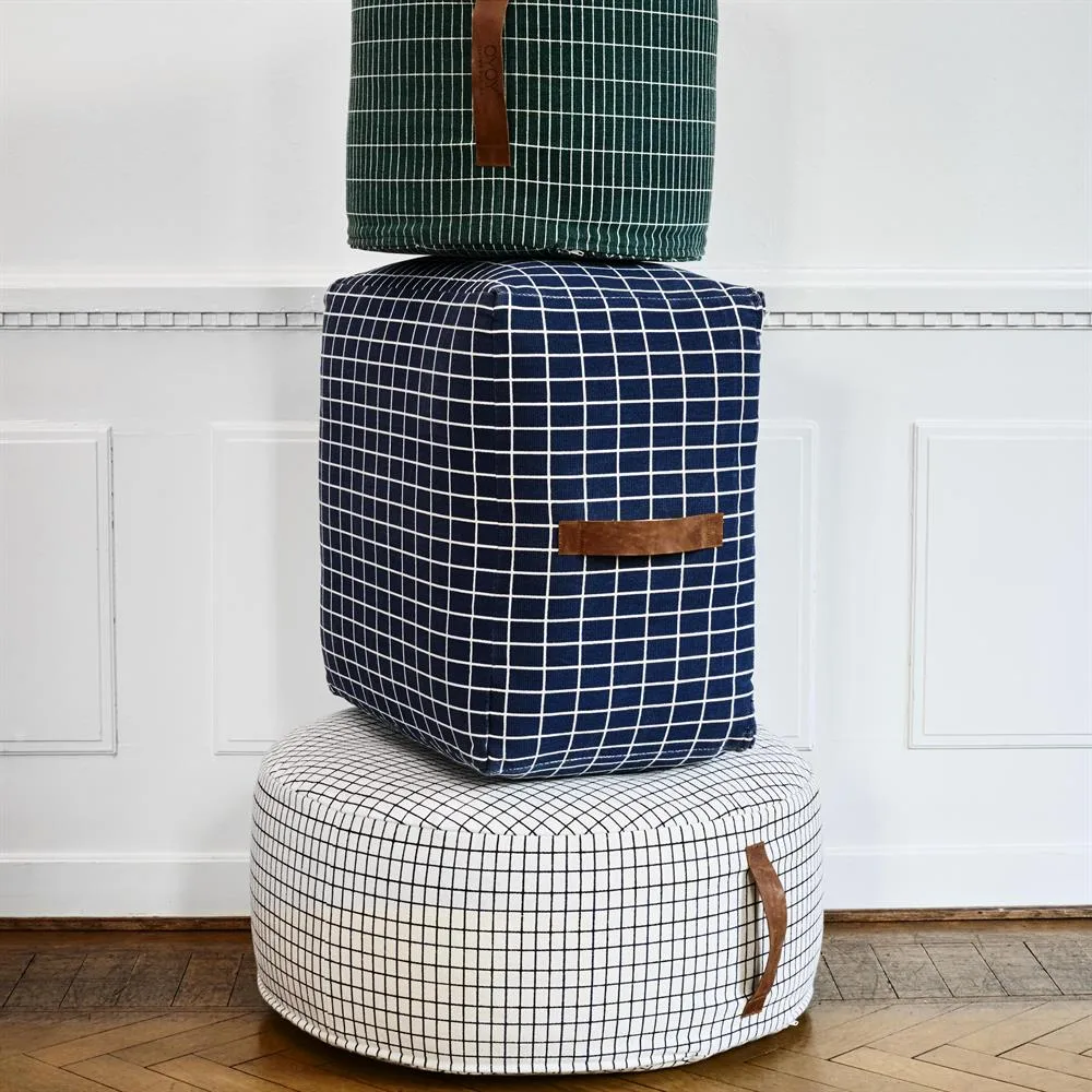 Sit on me istuintyyny, pyöreä valkoinen OYOY