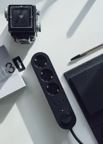 Alma Power Bar jatkojohto - Midwinter black - palett3