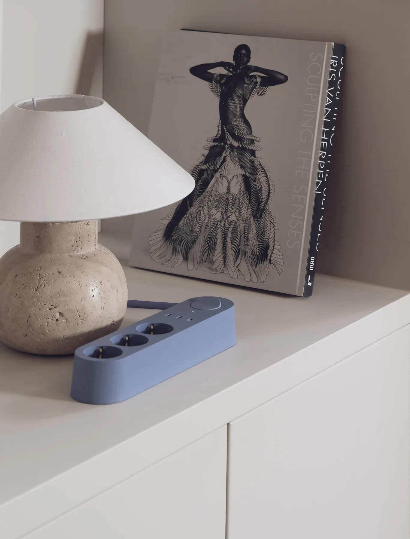 Alma Power Bar jatkojohto, Kattegatt blue Palette