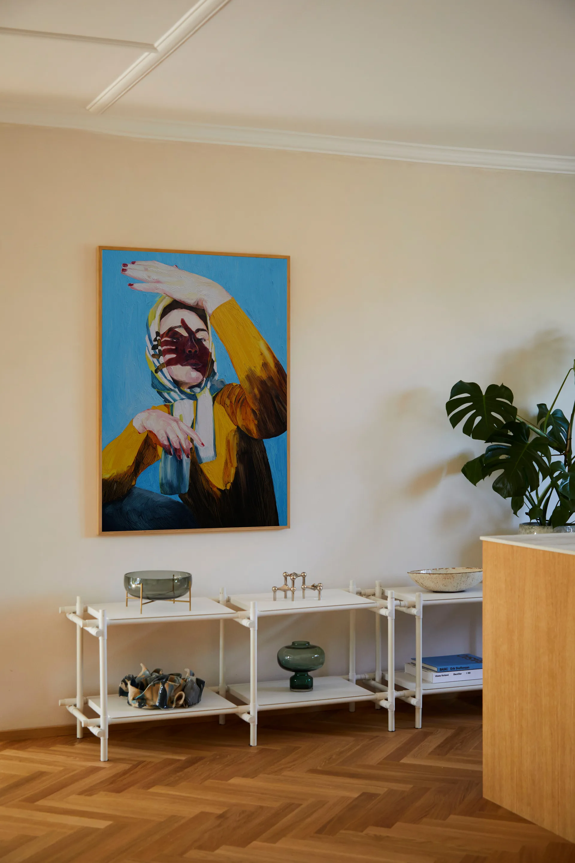 Madame E -juliste, 50 x 70 cm Paper Collective