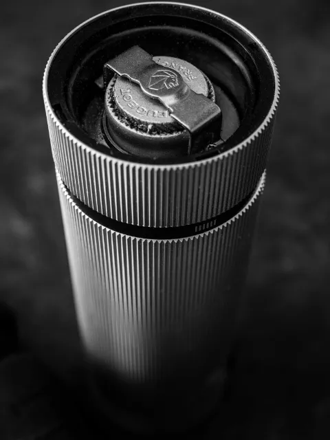 Line Z DUO Electric suola- ja pippurimylly 2 osaa, Alumiini-carbon Peugeot