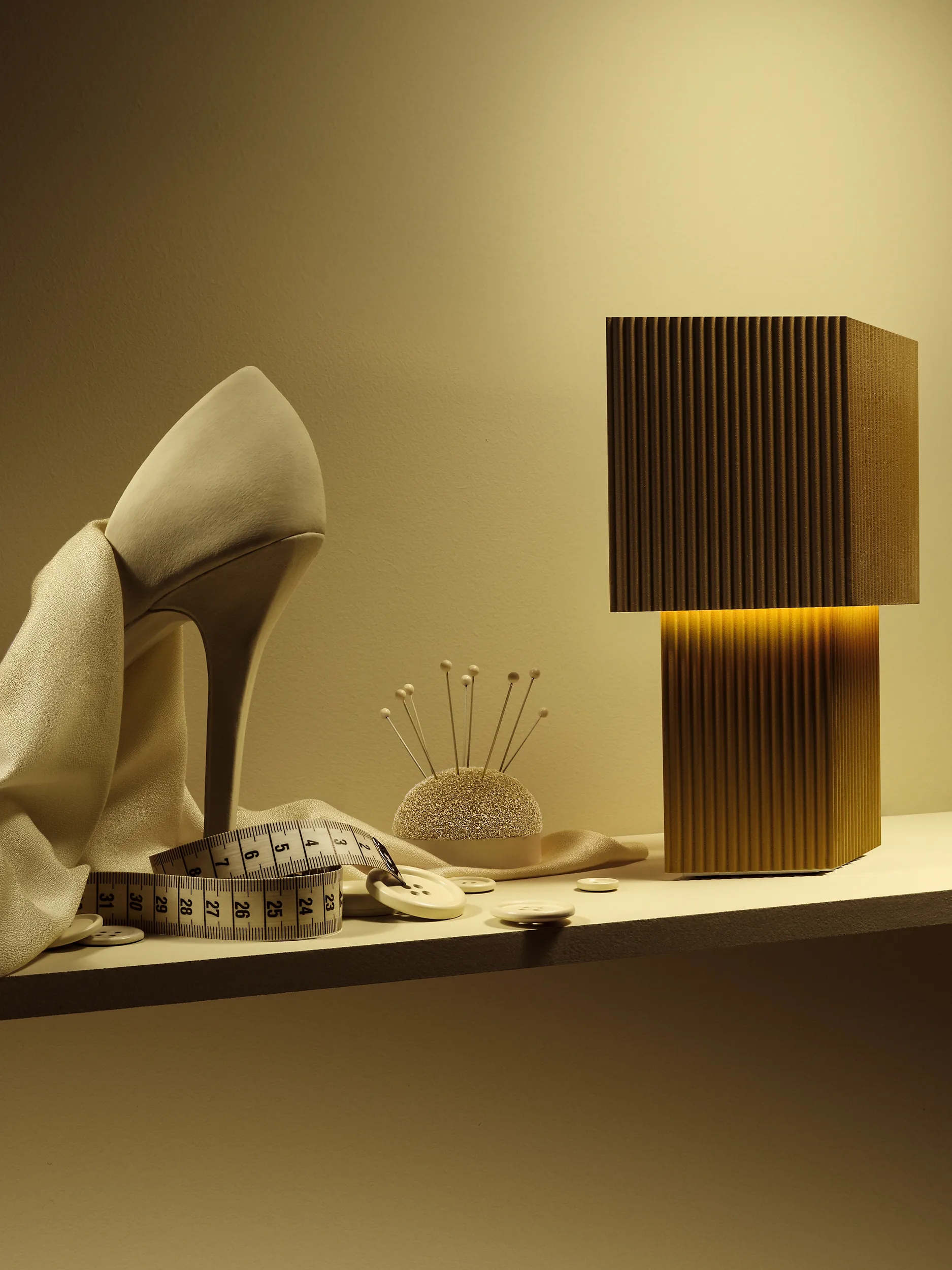 Romb Mini kannettava -pöytävalaisin 19 cm, Cumin Pholc