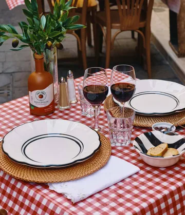 Bistro lautanen - Musta, 28 cm - Pick a Poppy