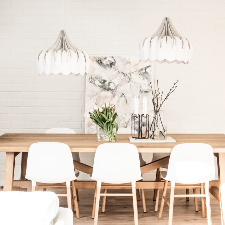 Pioni hissivalaisin L Ø52 cm, Valkoinen Pilke