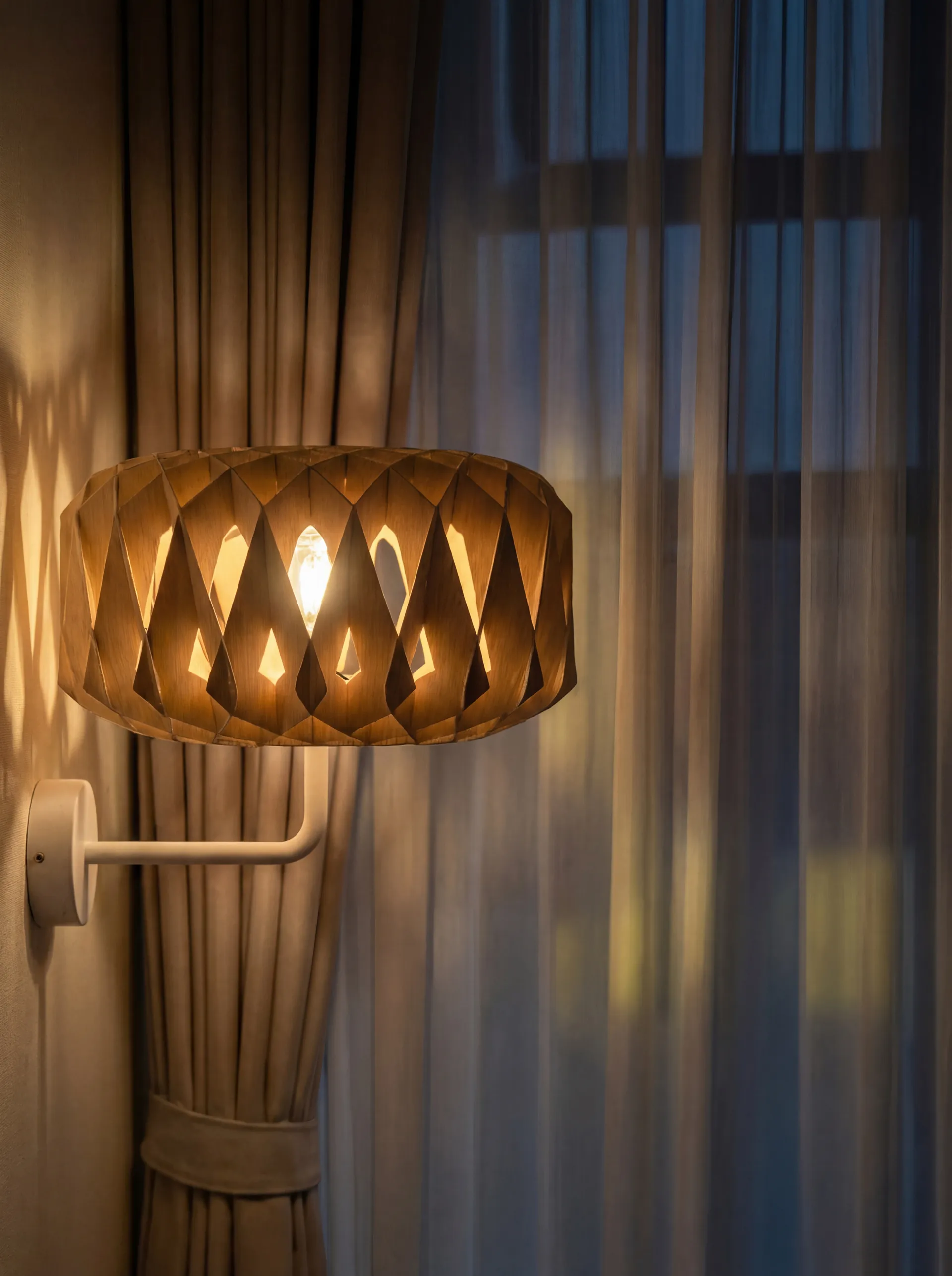 Signature 25 seinälamppu, Koivu, Ø28×15,5 cm Pilke