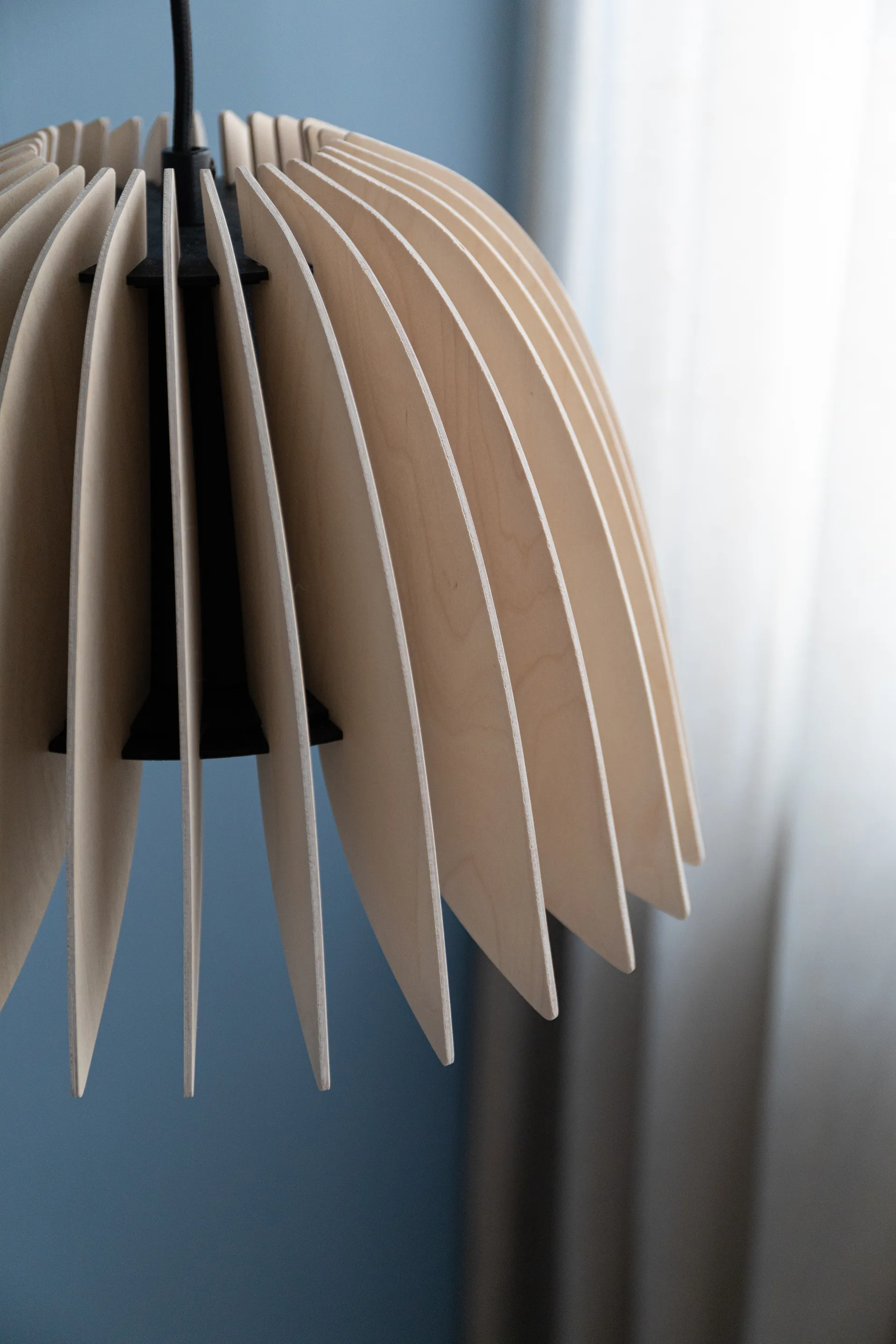 Verna 34 hissivalaisin Ø34 cm, Koivu Pilke