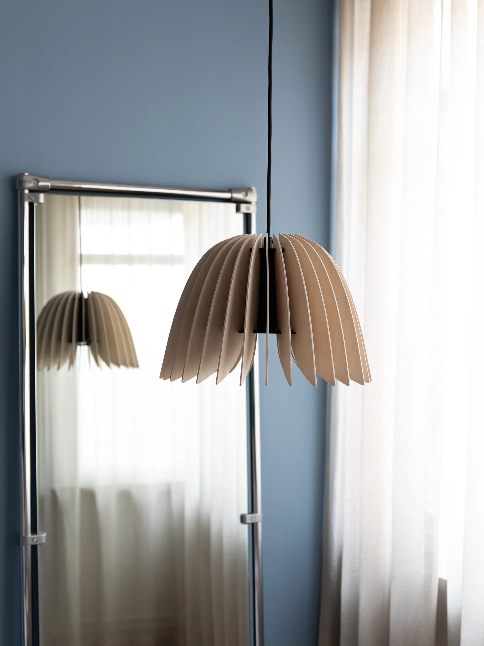 Verna 34 hissivalaisin Ø34 cm, Koivu Pilke