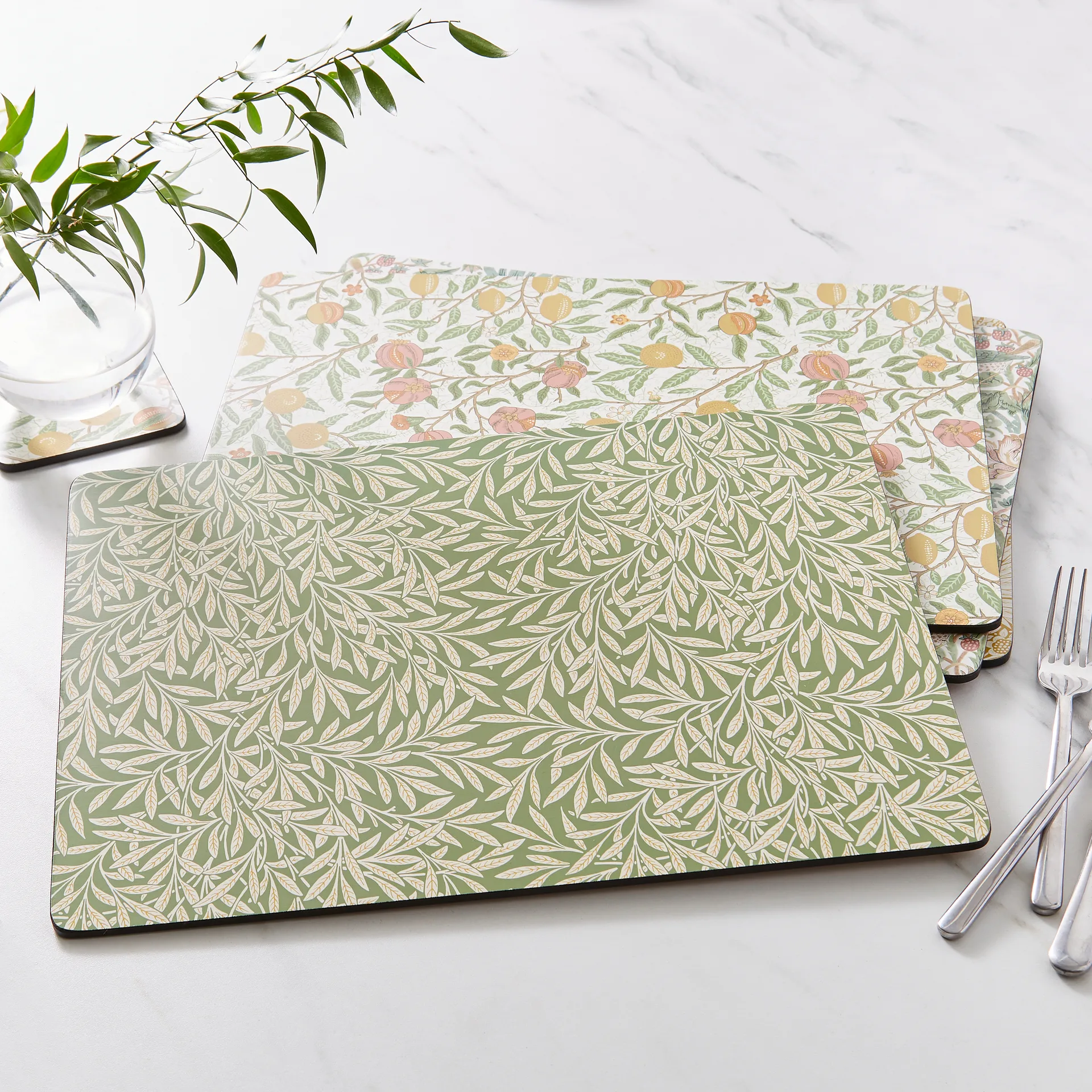 Morris & Co Simpley mixed pöytätabletti 4 osaa., Fruit, Willow, Strawberry Thief, Marigold Pimpernel