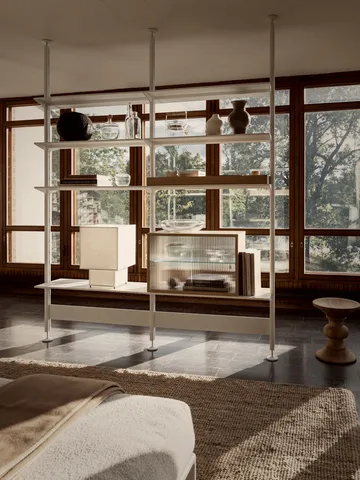 Pira vitriinikaappi - Vaalea tammi uritettu lasi, 90×31 cm, lasiselkä - Pira