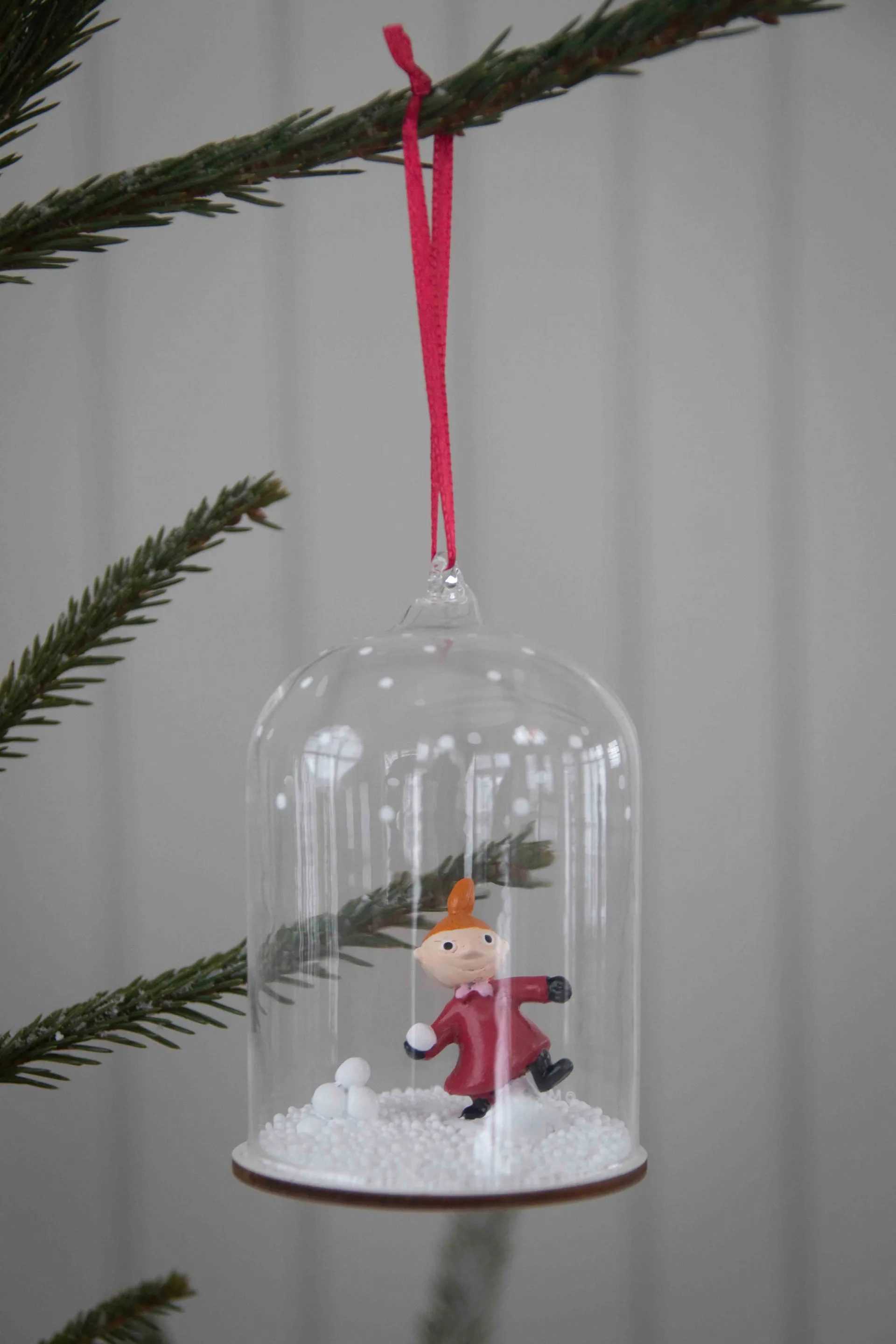 Muumi lumisadepallo joulukoriste, Pikku Myy Pluto Design