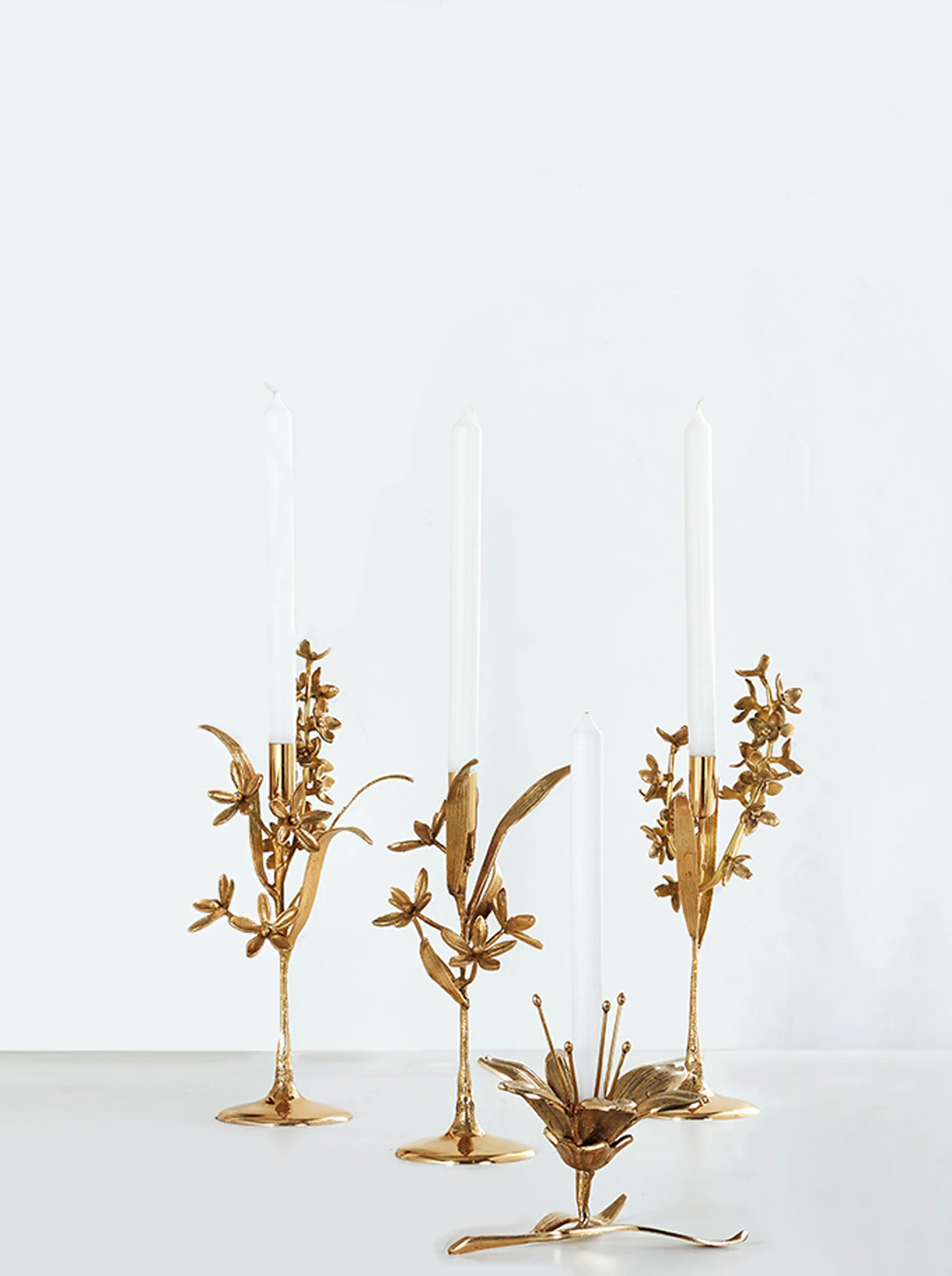 Lilly kynttilänjalka 15 cm, Kulta POLSPOTTEN