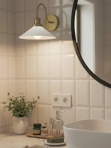 August seinälamppu - Opali-messinki - PR Home