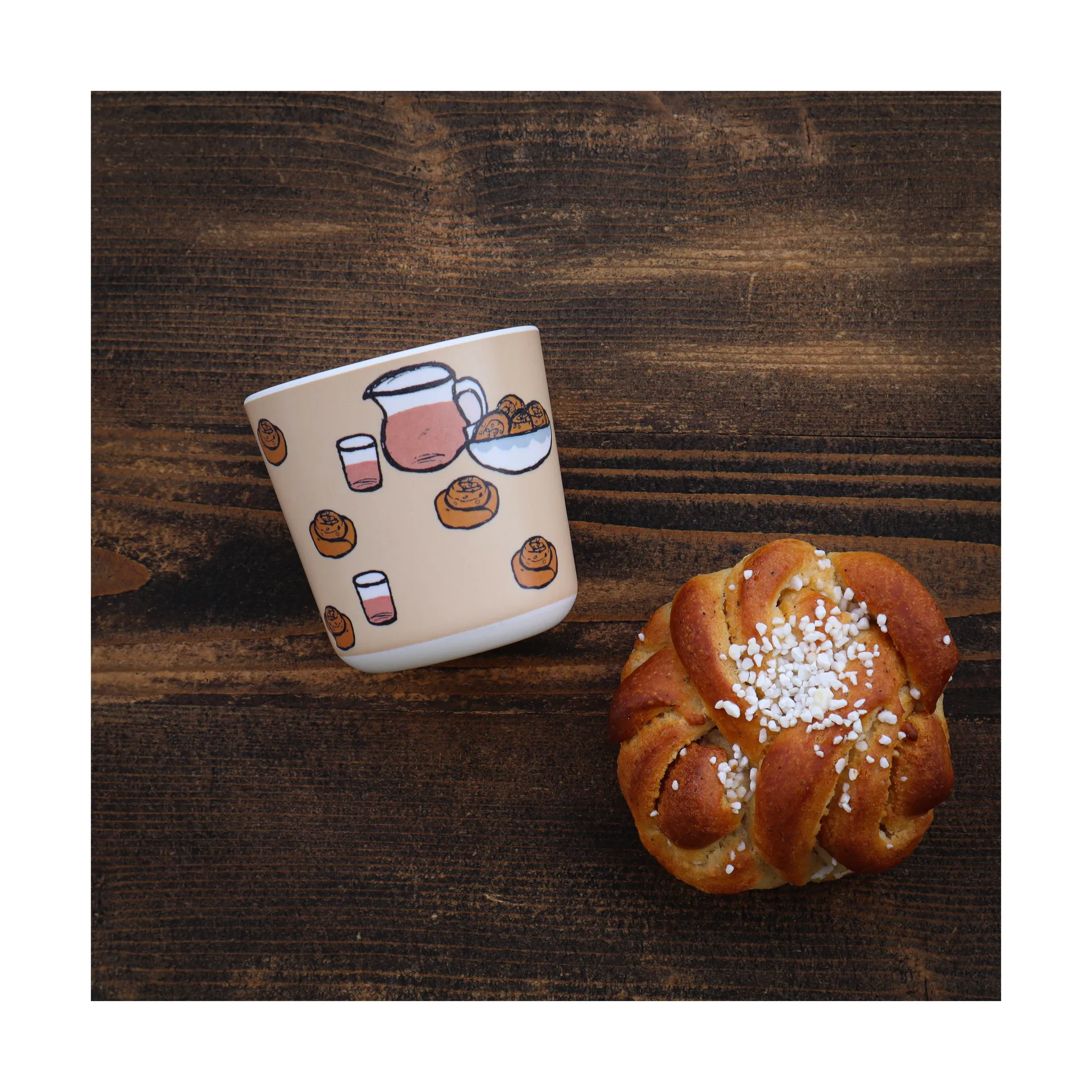 Barnen i Bullerbyn iso muki 25 cl, Härkäjuhla Rätt Start