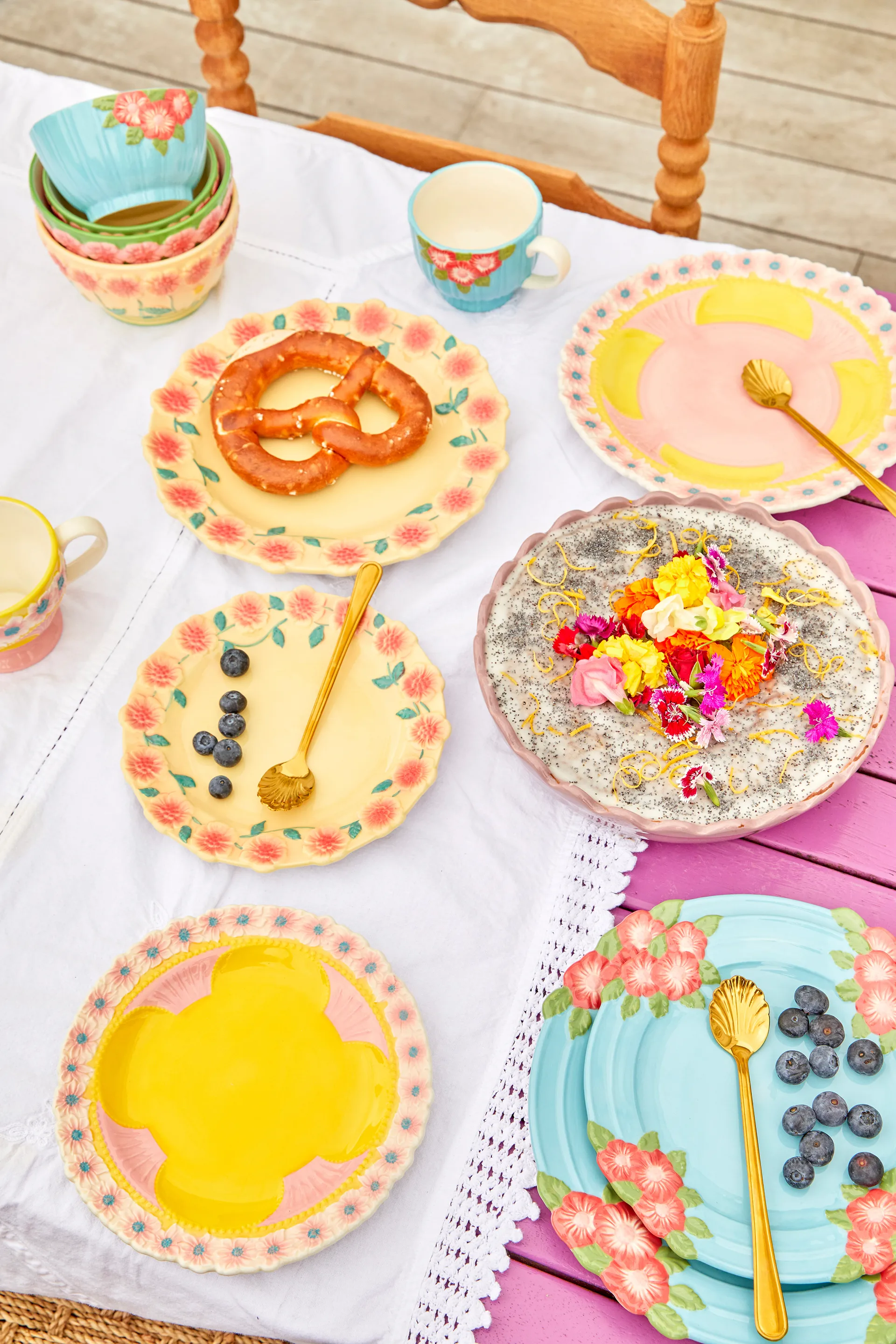 Rice Embossed Flower -keramiikkalautanen Ø 25,5 cm, Creme RICE